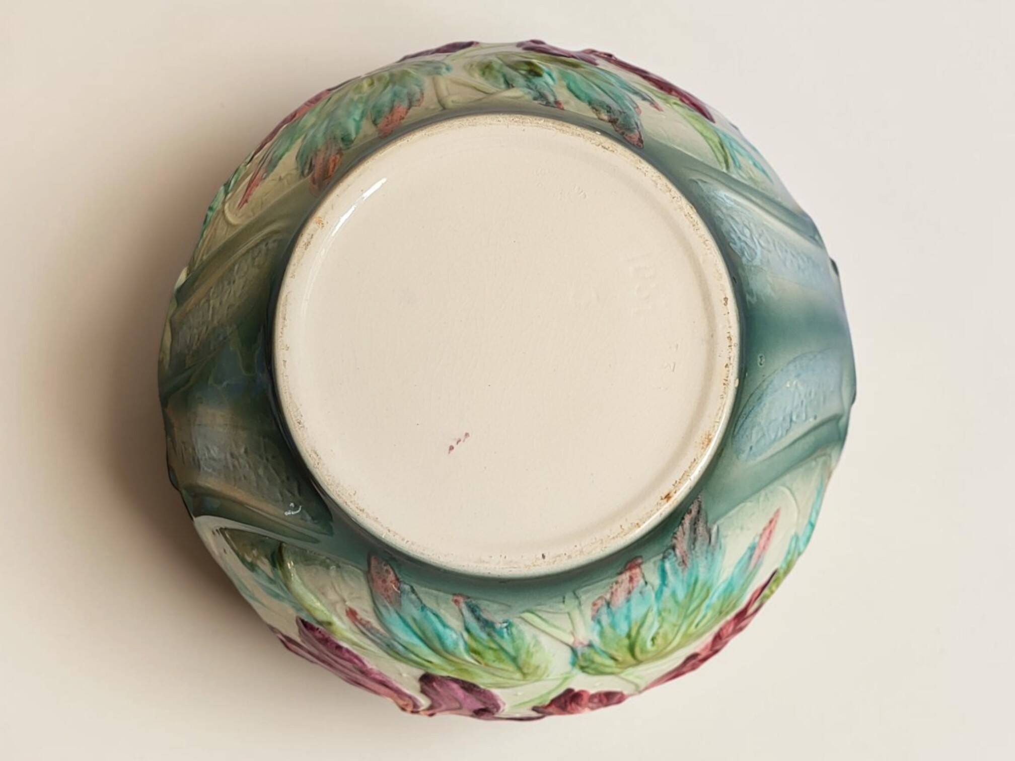 Longchamp earthenware cache pot / Art Nouveau