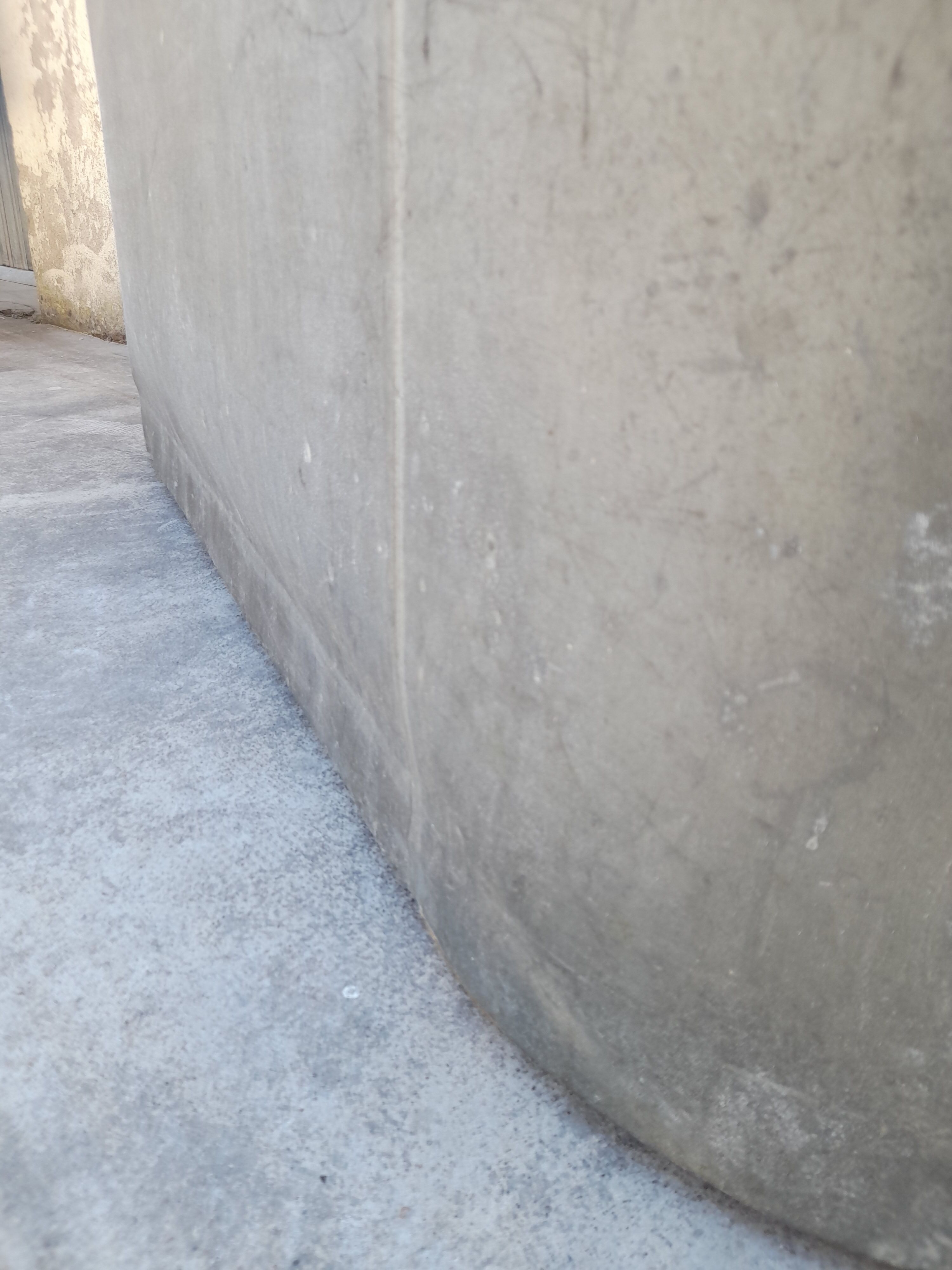 Ancient zinc bathtub 1900 -1m40