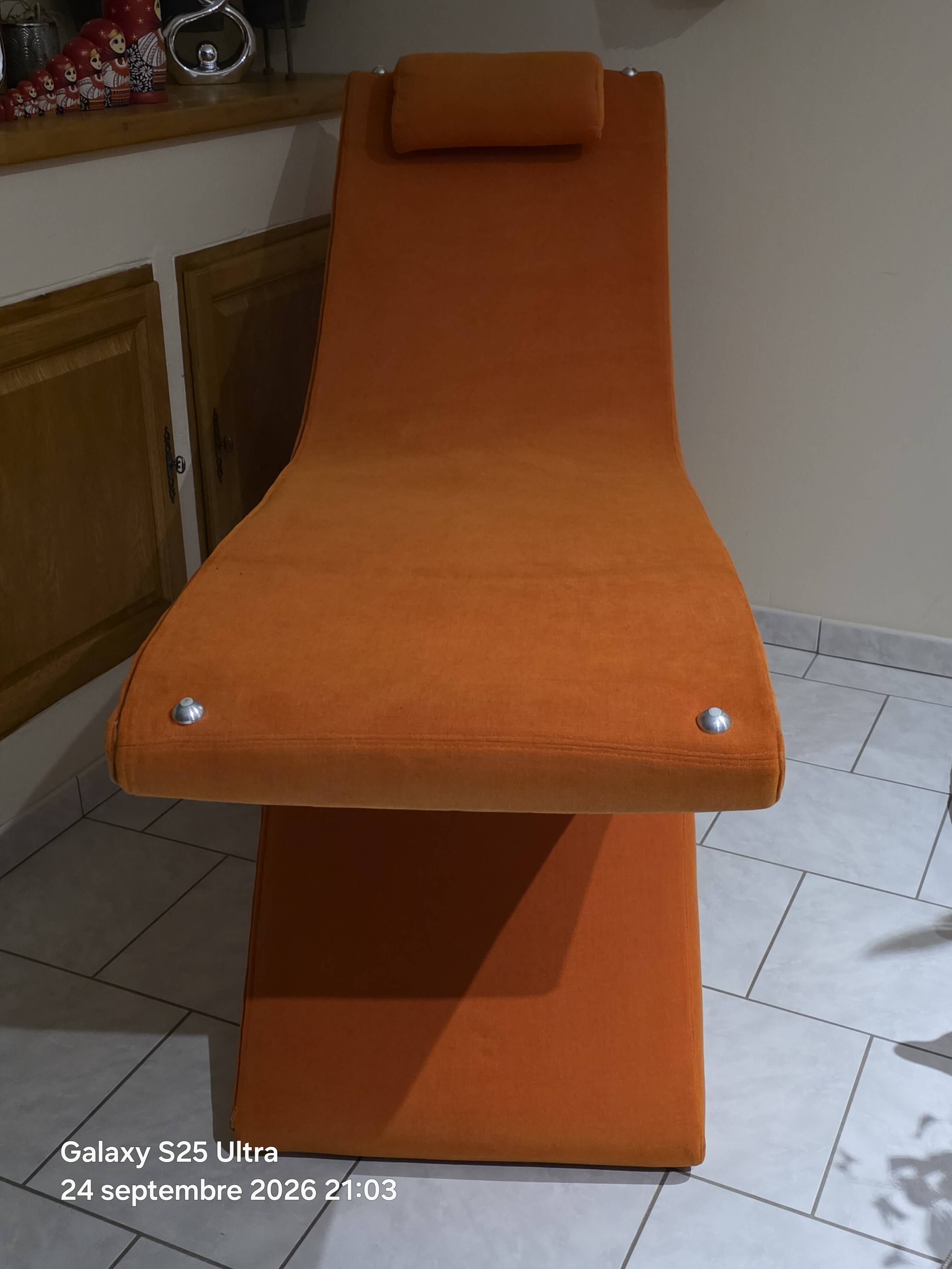 Design armchair hide belta & frajumar, designed by leitmo
