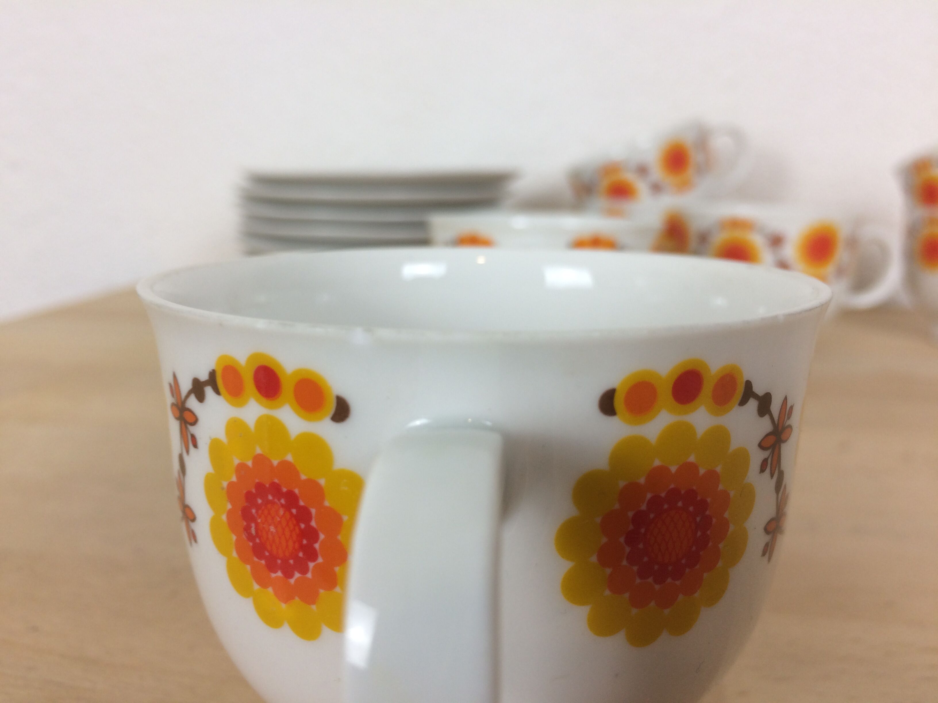Orange flower tea service, porcelain, 7 cups 1970