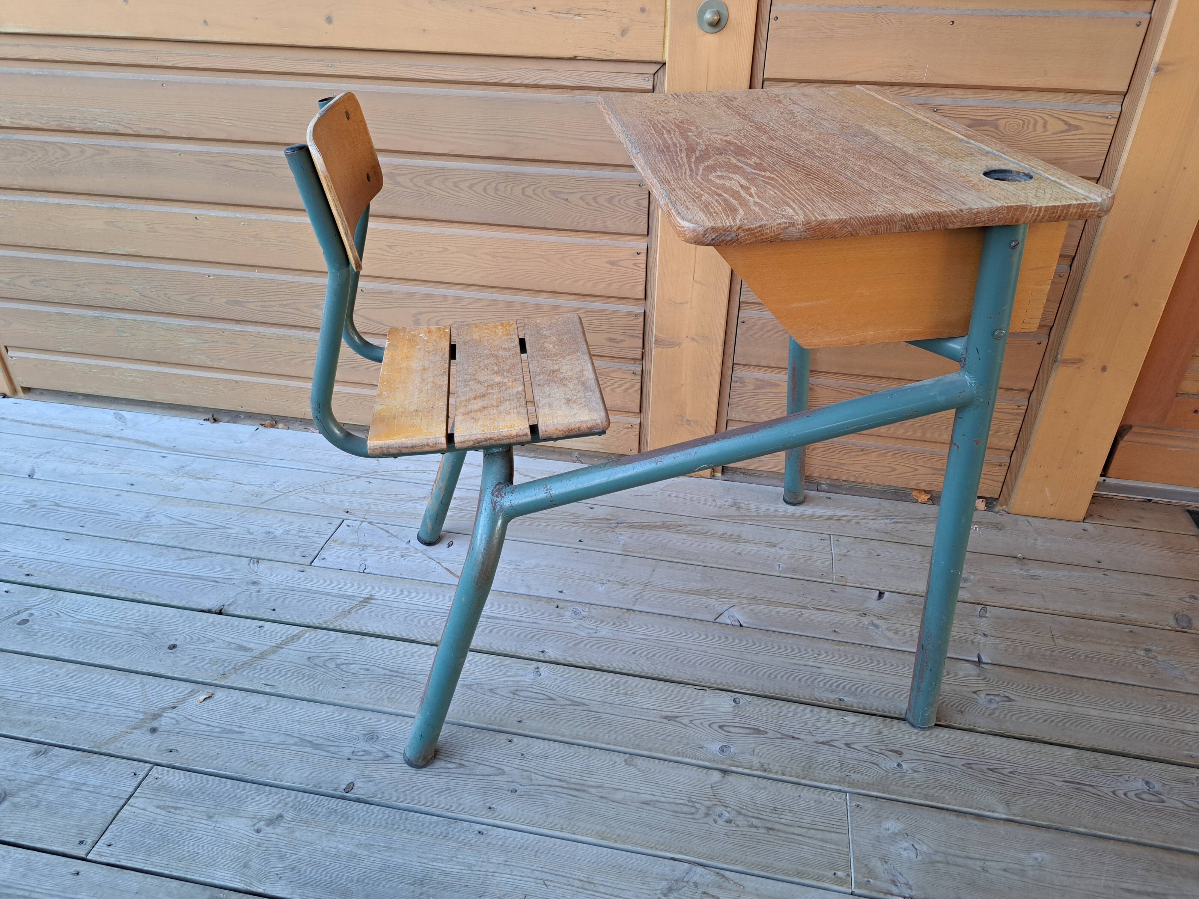 Bureau écolier une place années 70, excellent état d'origine