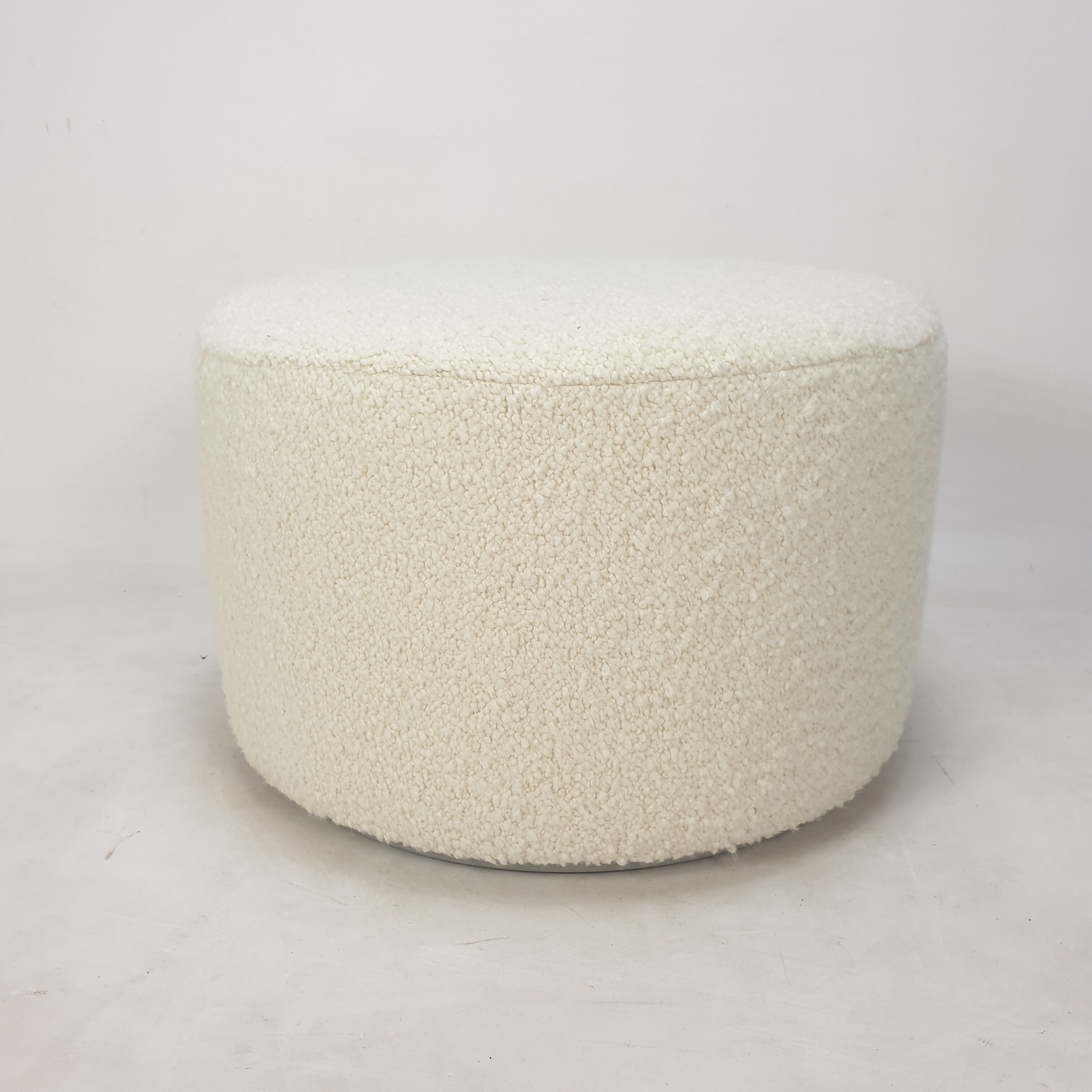 Ensemble de 2 chaises club et 1 pouf par rolf benz