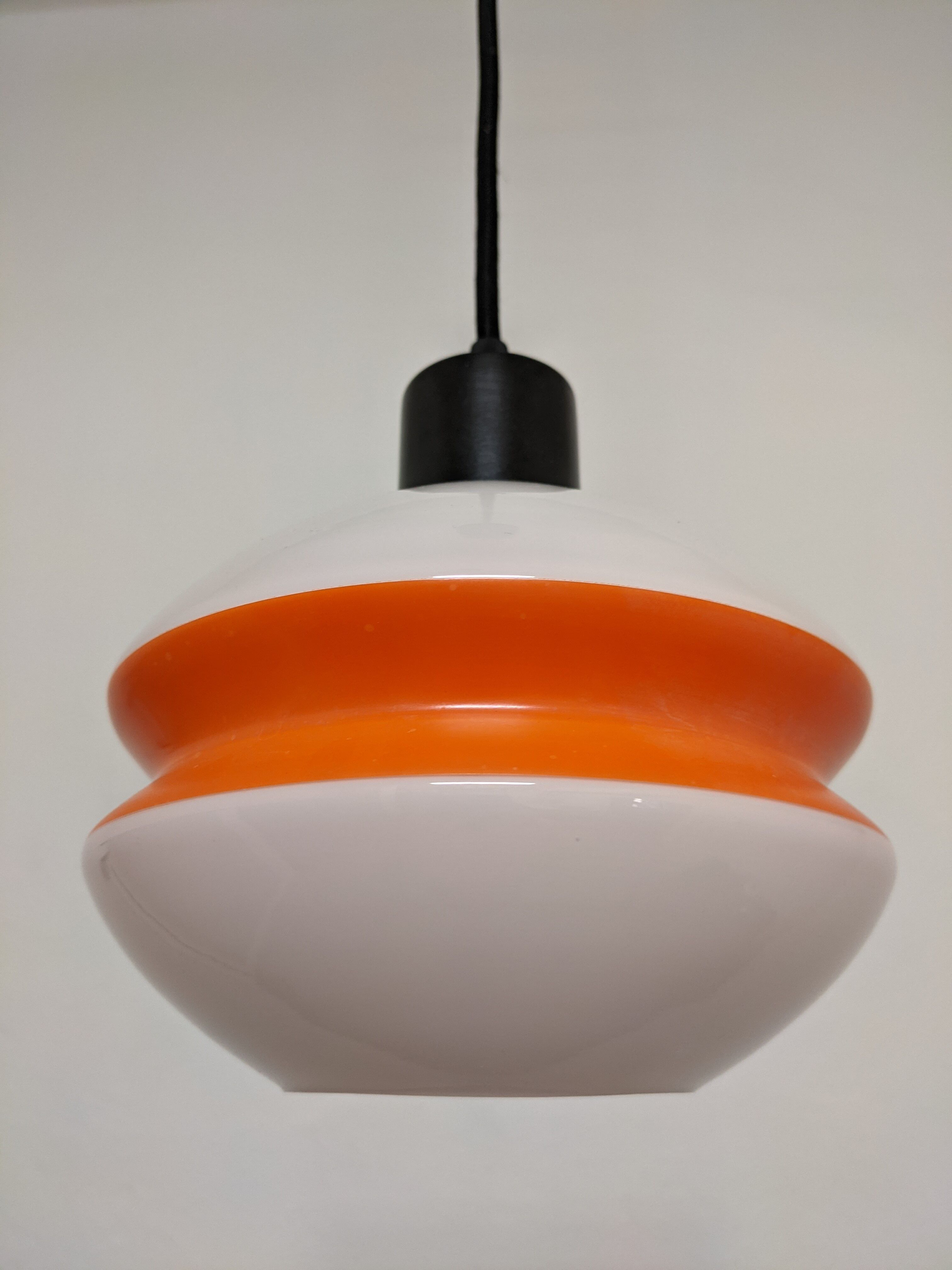 Hanging of the 70s space age