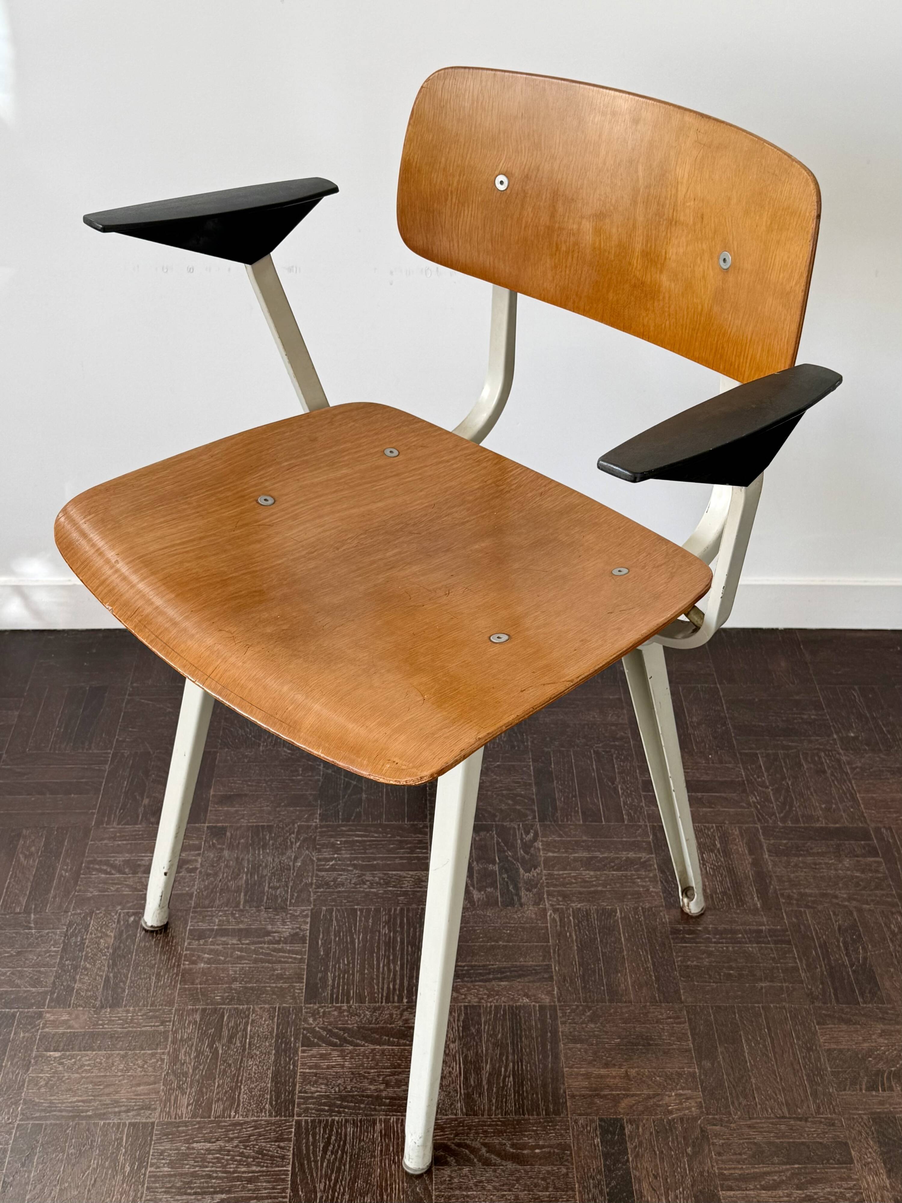 Vintage chair design Friso Kramer model Revolt with armrests
