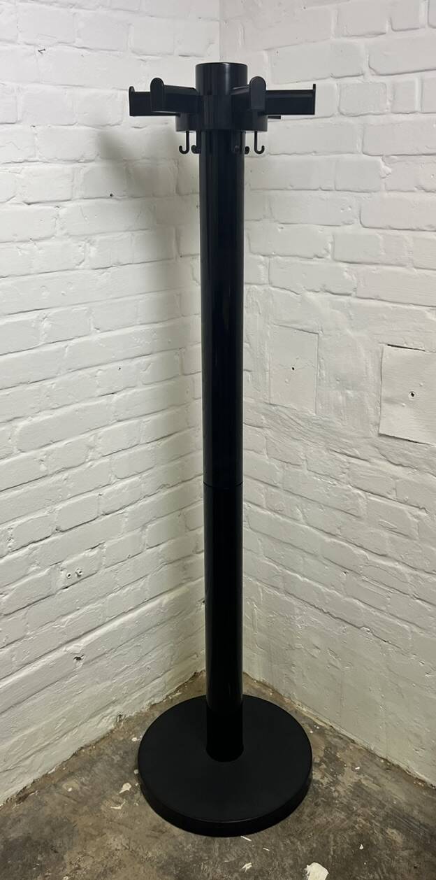 Black floor coat rack Kartell