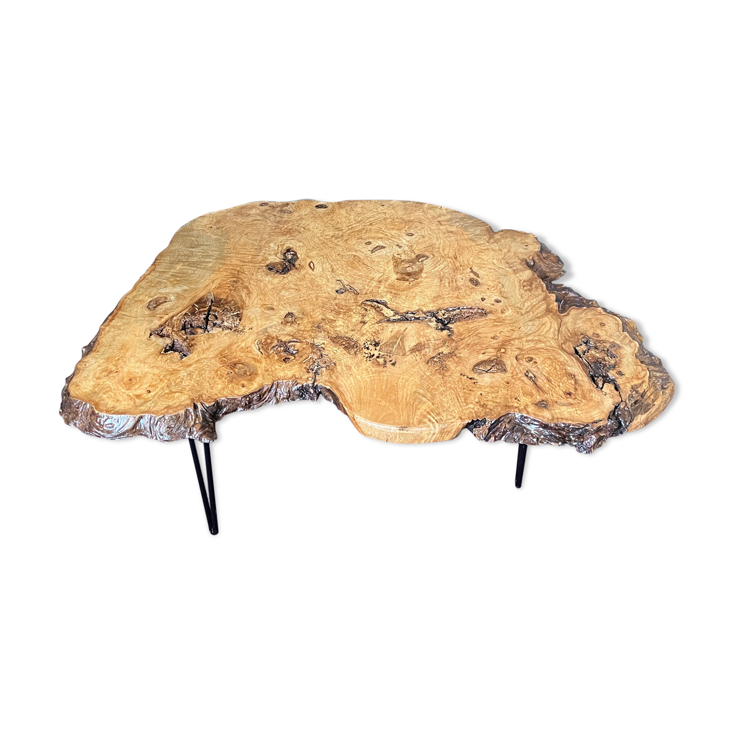 Tripod coffee table in natural solid elm magnifying glass