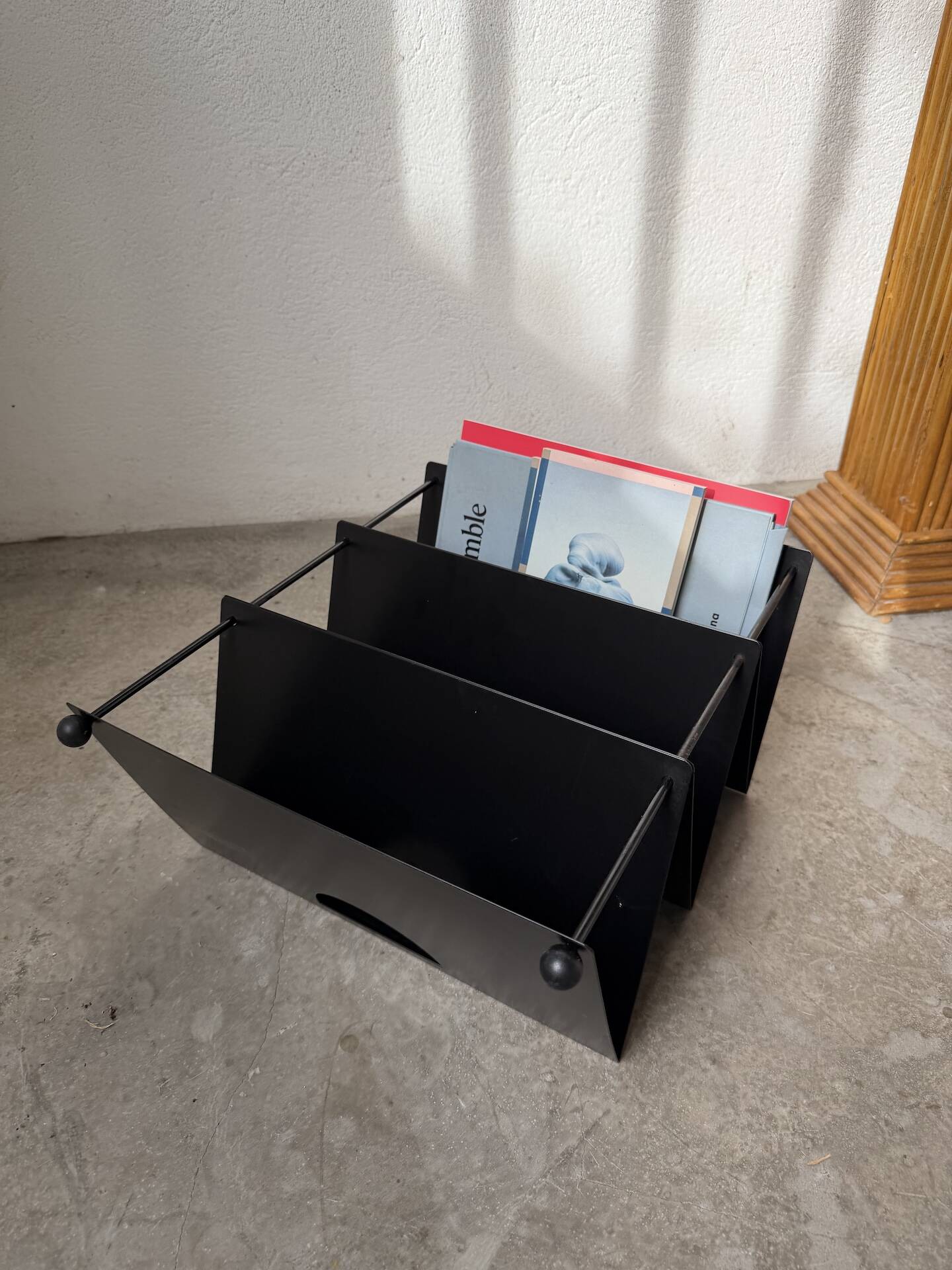 Modular magazine rack Memphis 1980