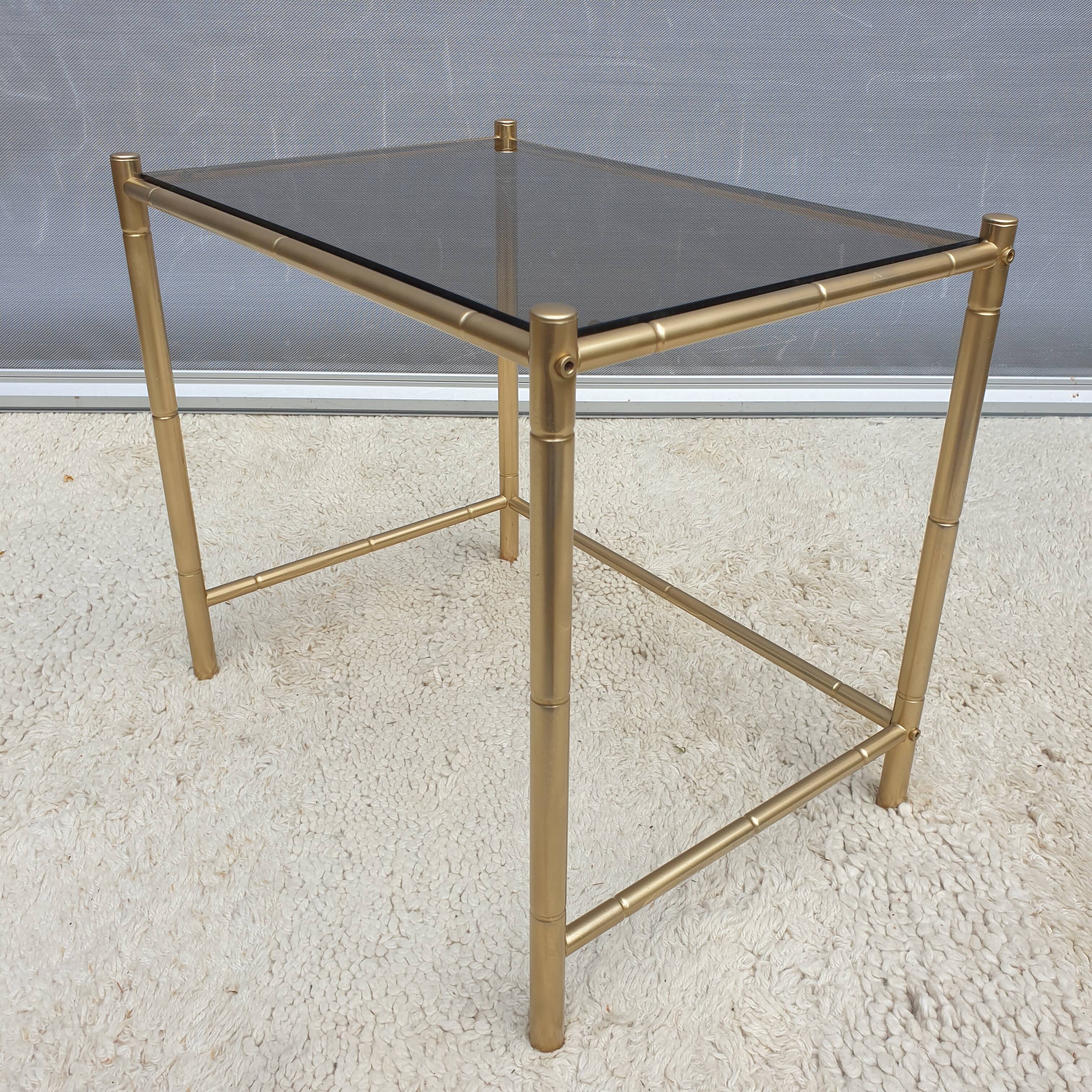 Table basse bambou verre fumé