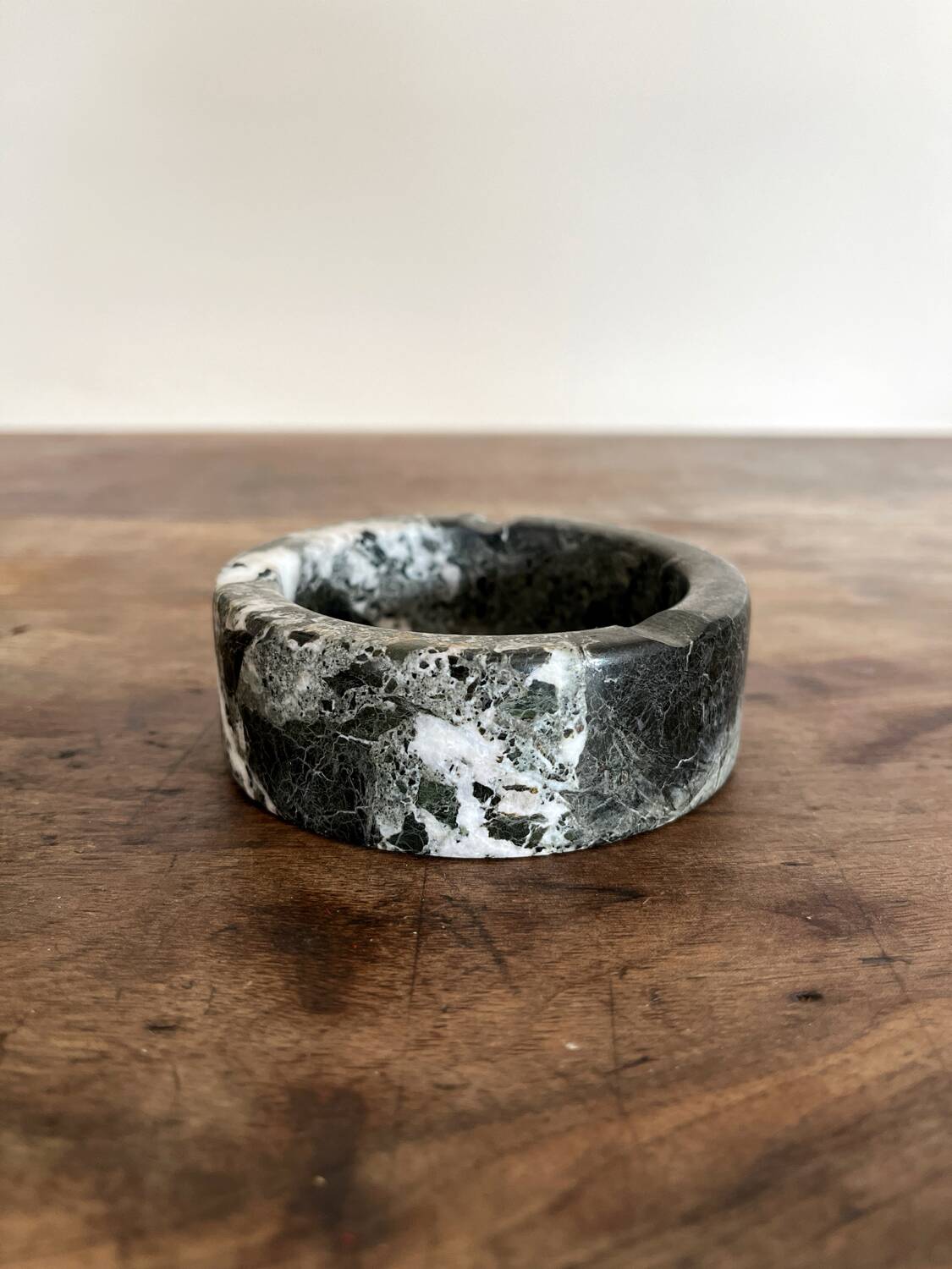 Vintage black and white marble round ashtray