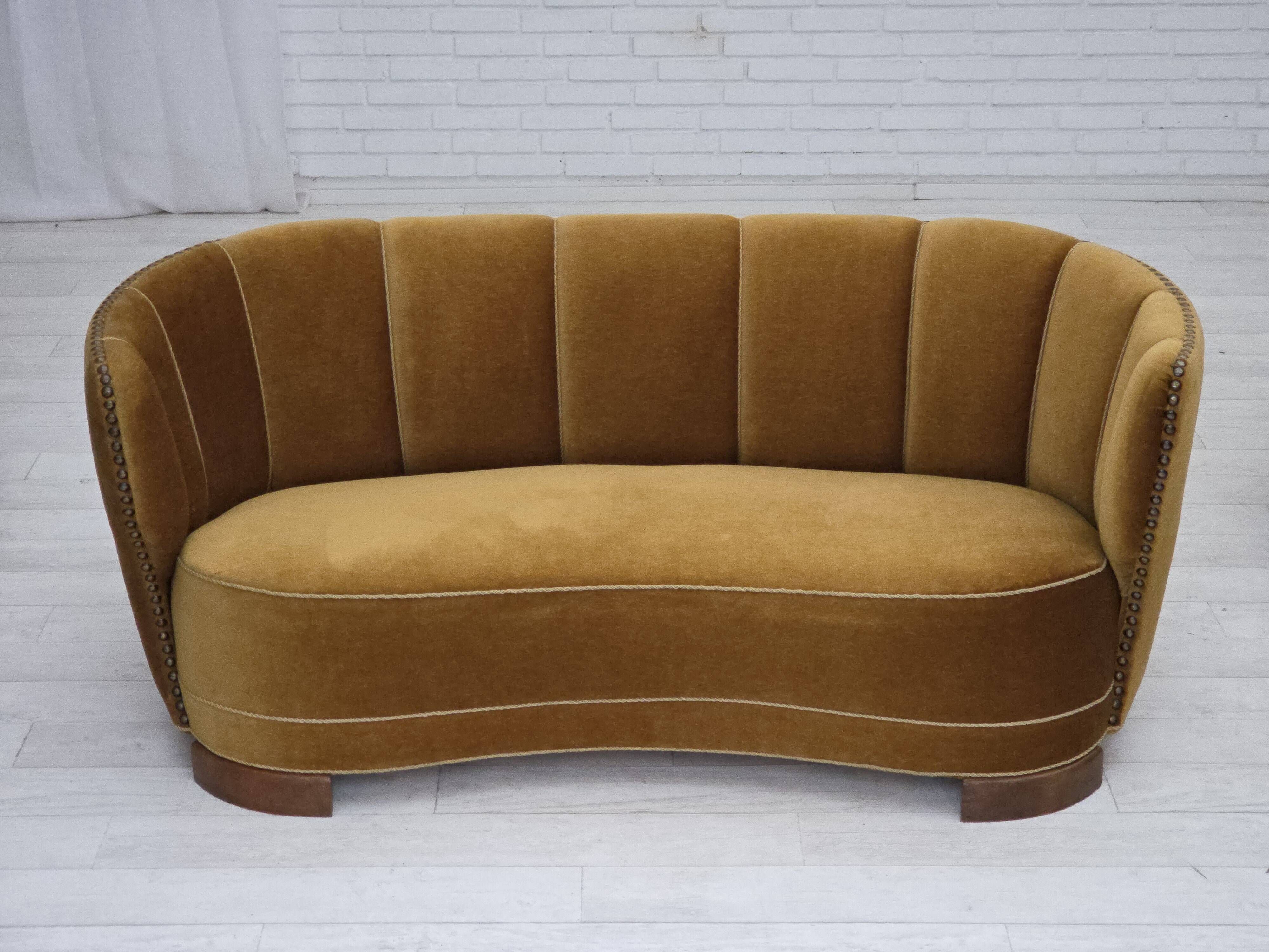 1960s, 2-seater Danish "Banan" sofa, original olive/green furniture velour.