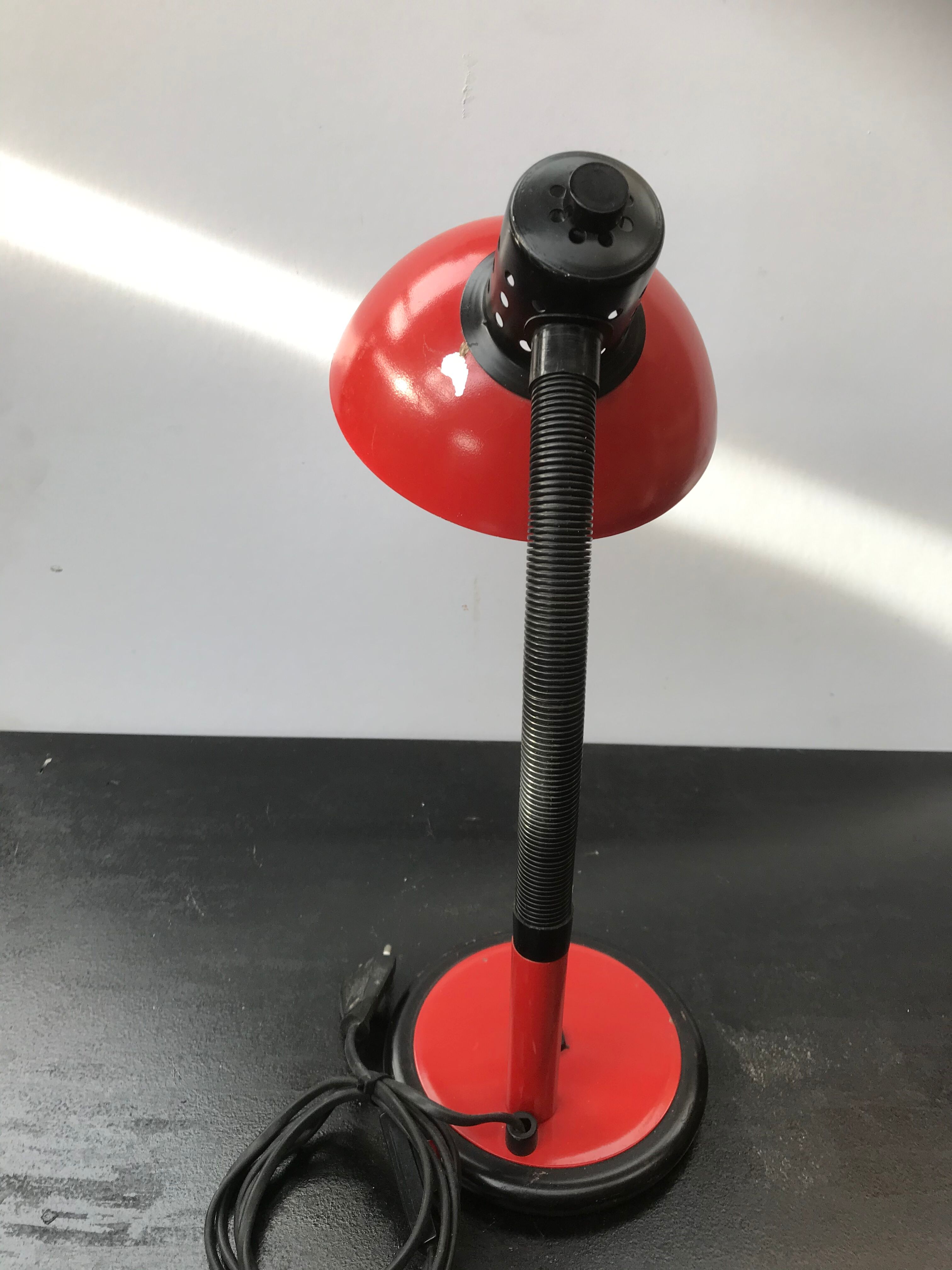 Office lamp Aluminor red metal