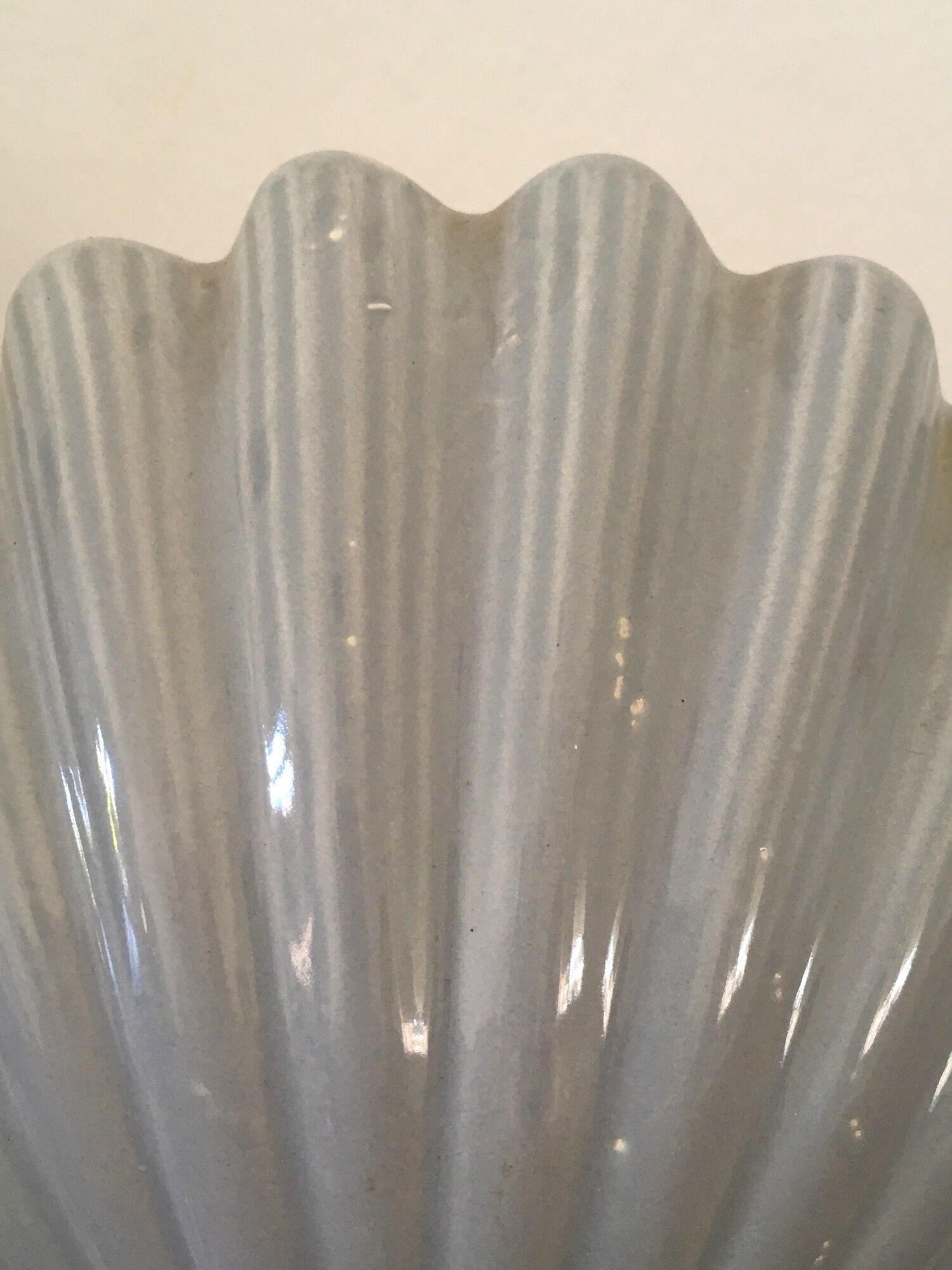 Vintage ceramic shell lamp