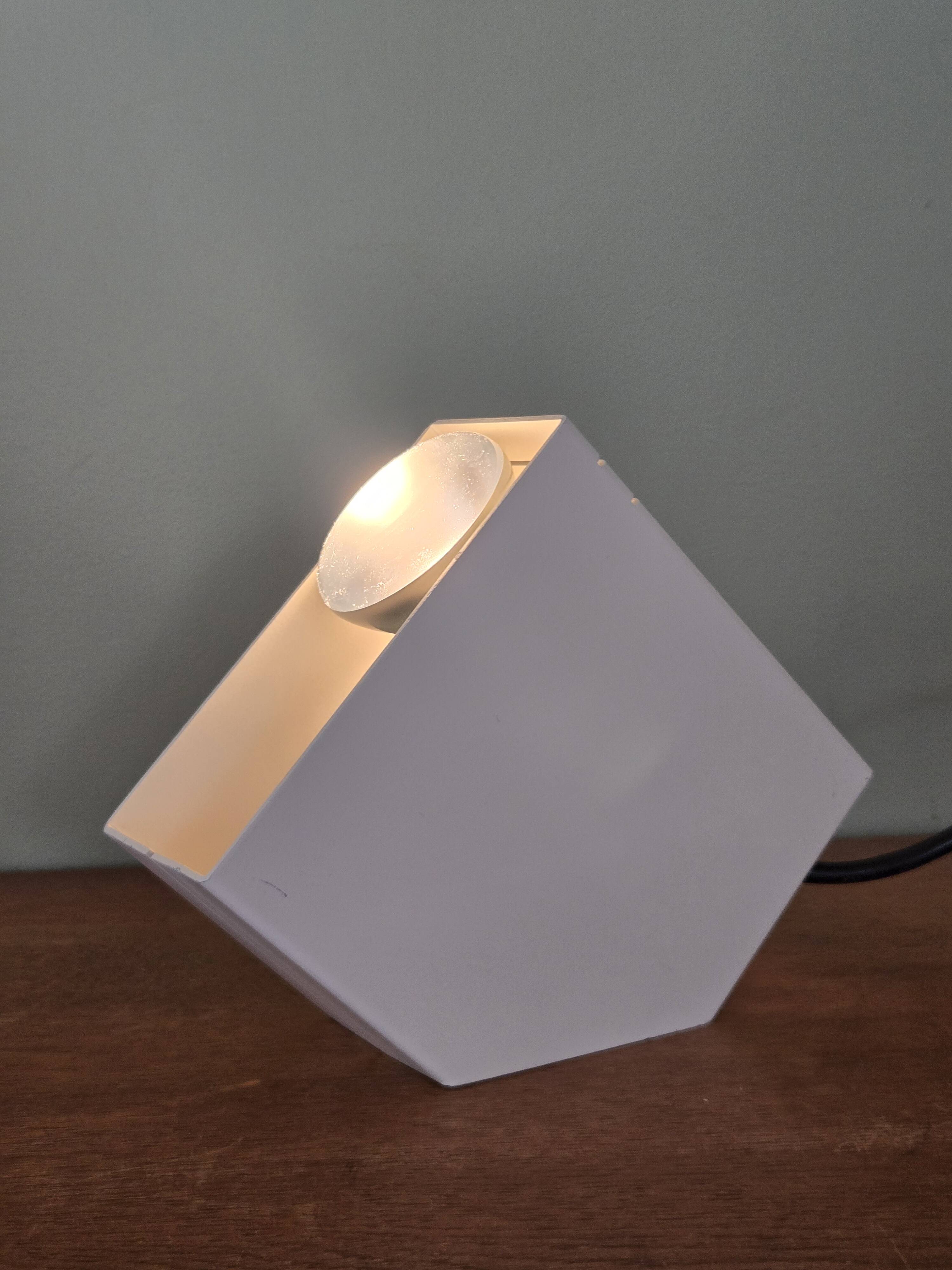 Lampe à poser ou applique RAAK modèle D2048 - design années 70