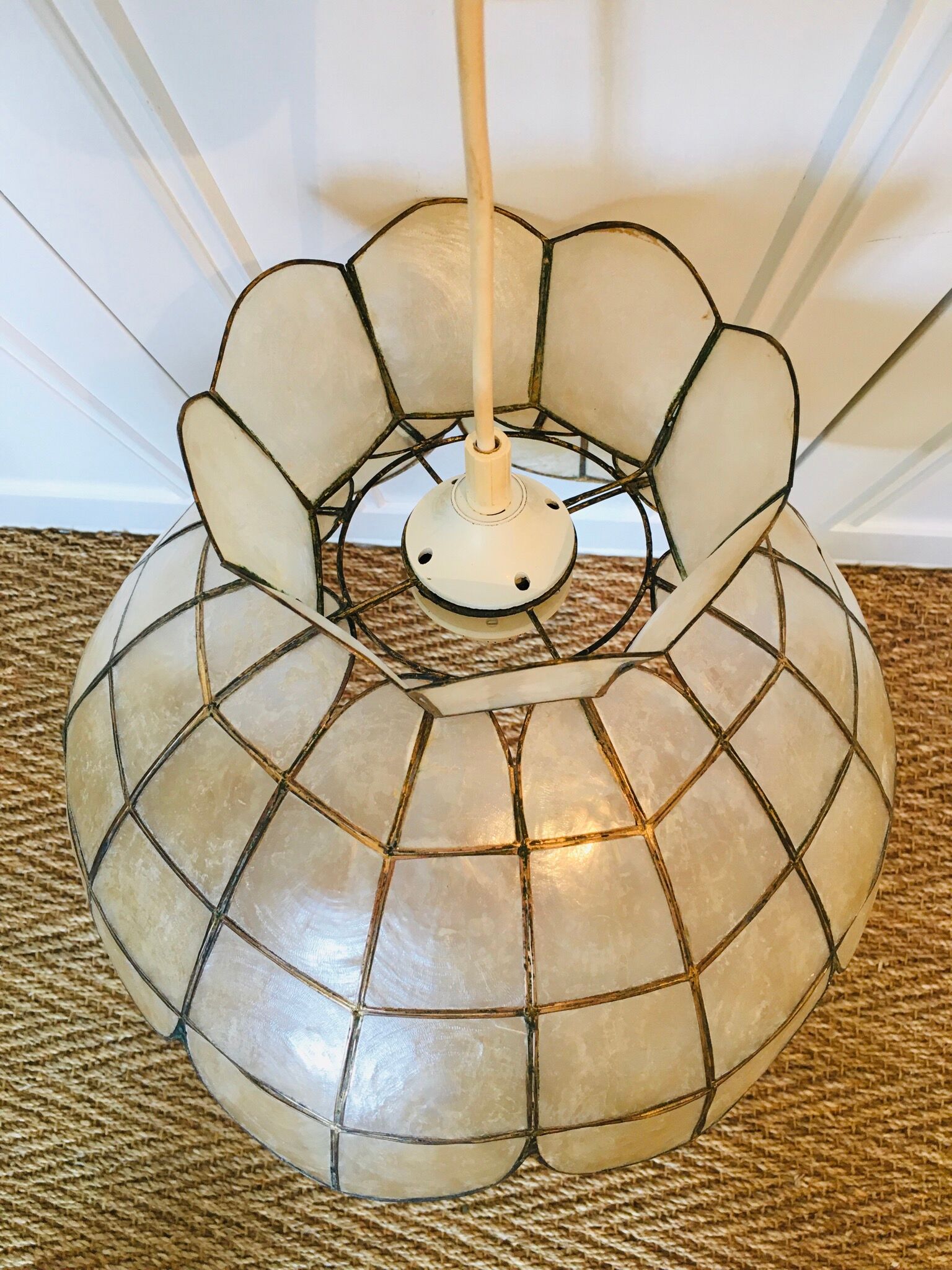 60-70's mother-of-pearl and gold metal suspension