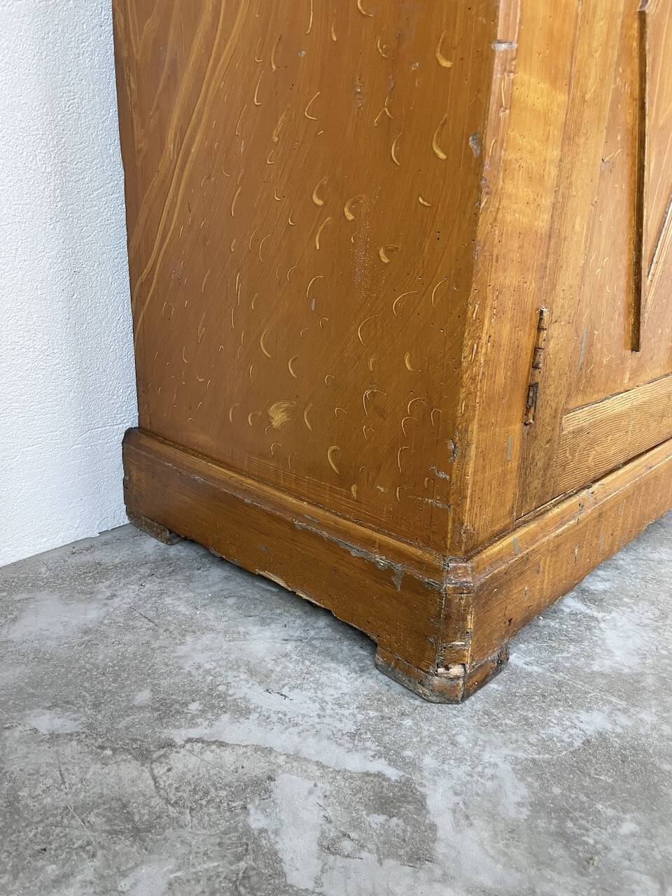 Two-body grocery cabinet, 1900