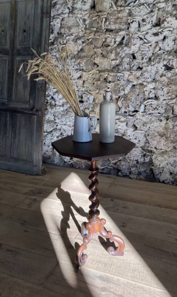 19th century pedestal table in twisted wood Louis XIII tripod