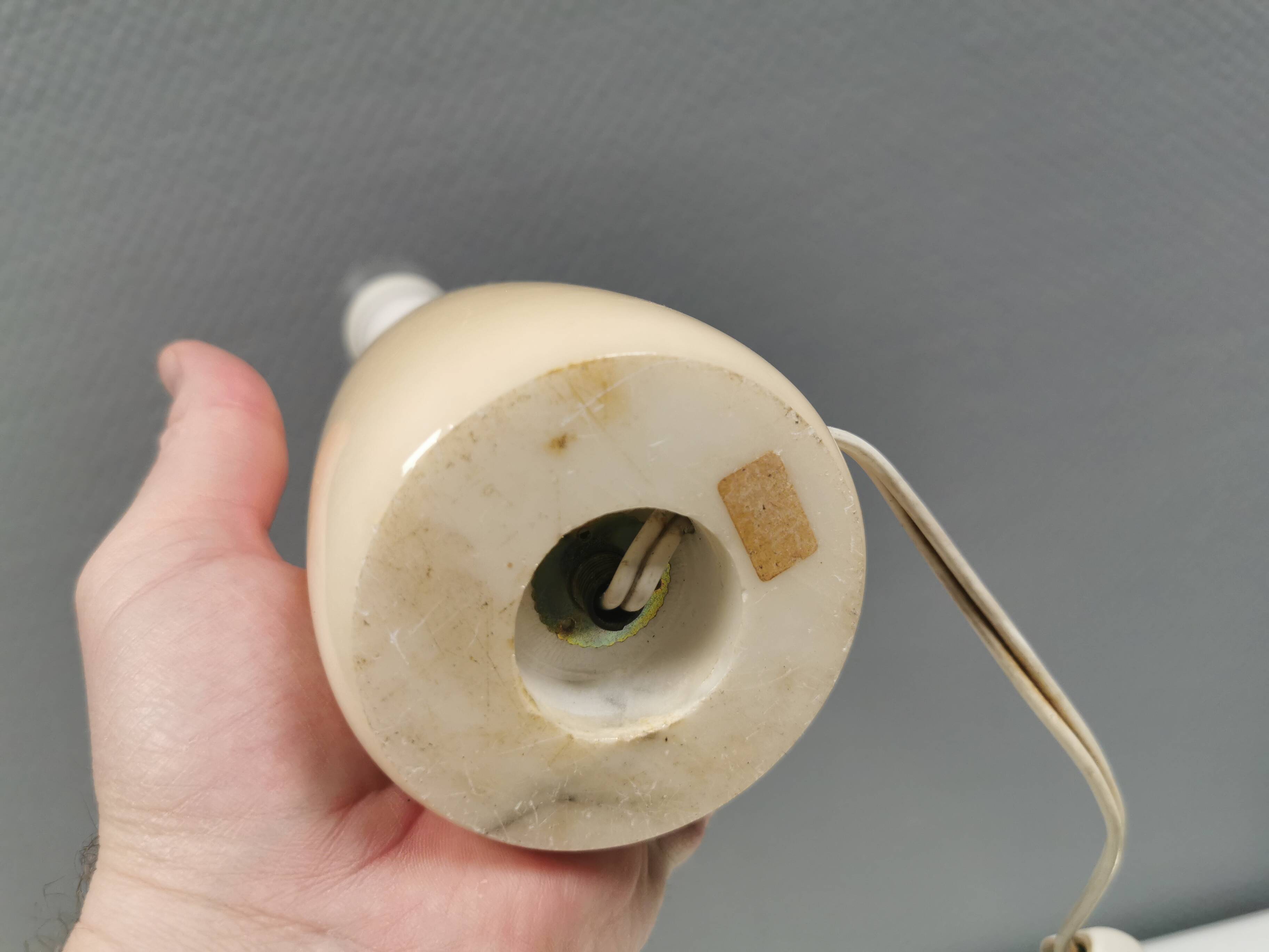 Table lamp in solid marble. Danish from the 80s.