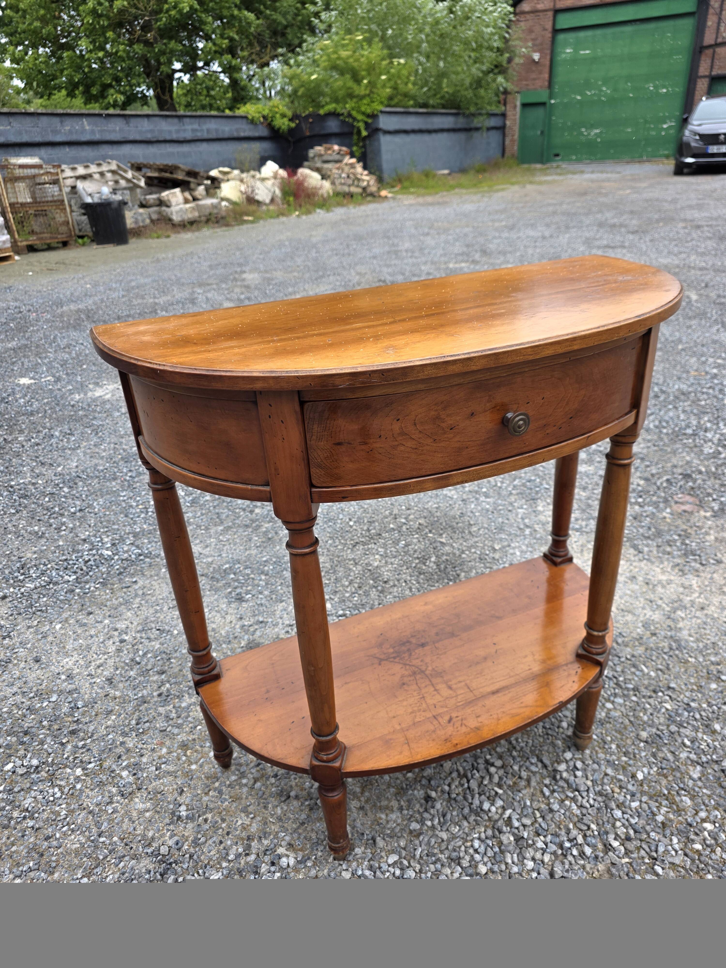 Half-moon console in solid cherry wood