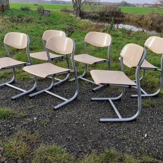 Chaises d'école