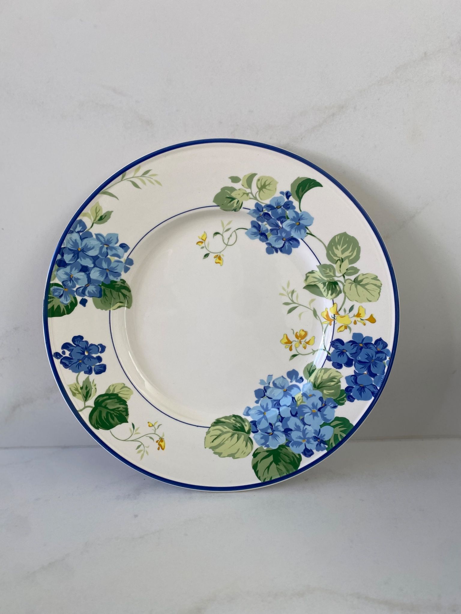 "Hortensia" table service from Luneville, earthenware, 80 pieces