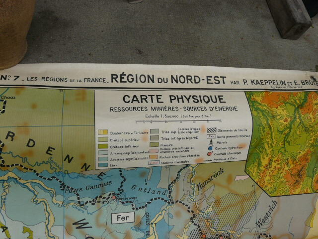 School poster Hatier north region east economic and physical map