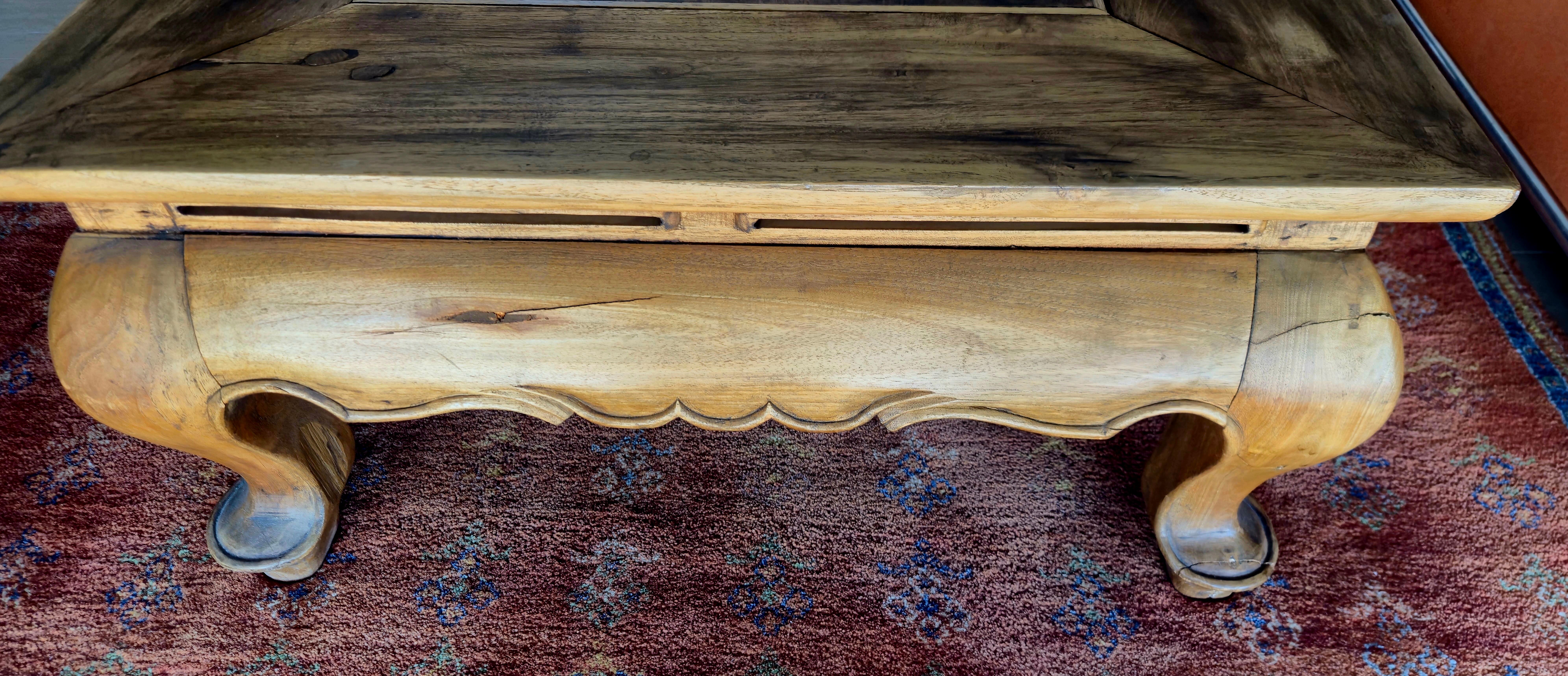 Opium style coffee table Asia