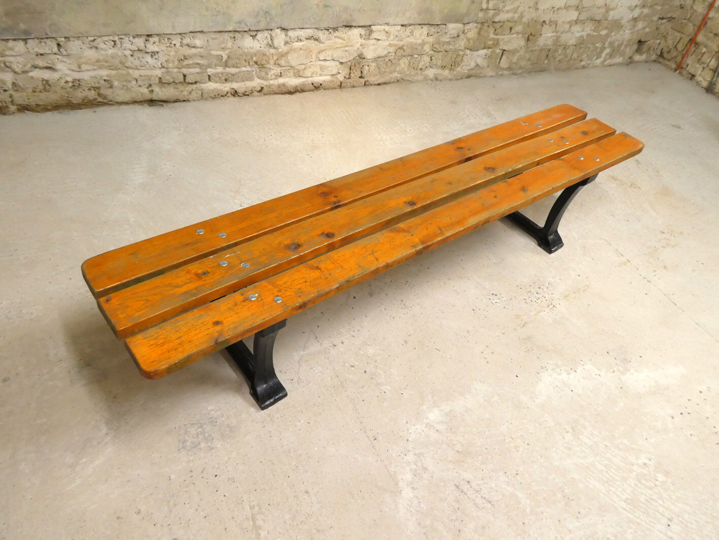 Old wooden-metal bench