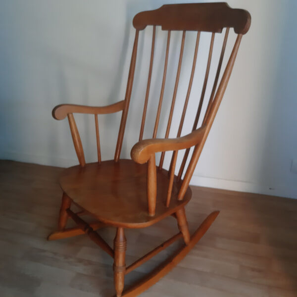 Rocking chair Stol estampillé