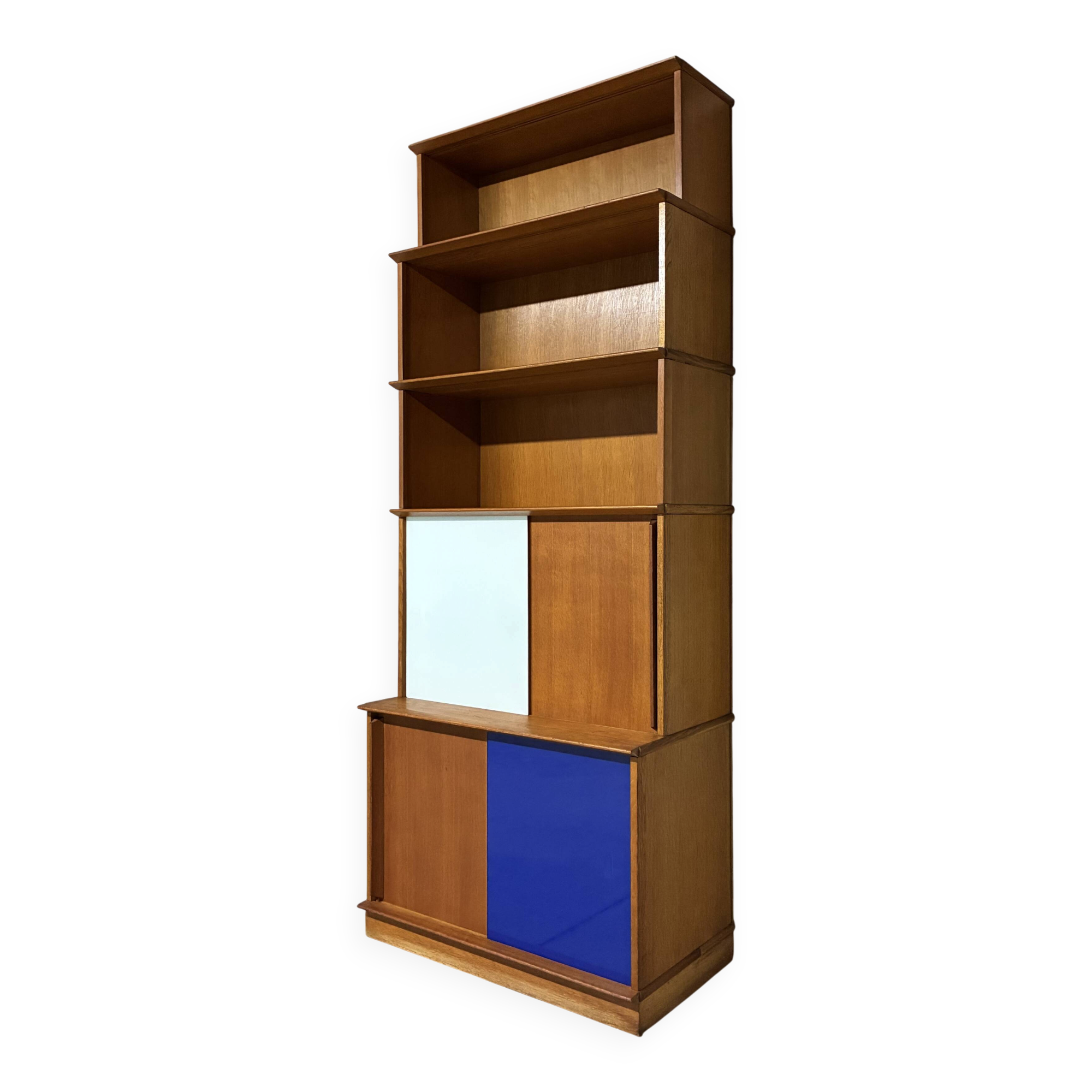 Oscar display cabinet, vintage 1960s golden oak.