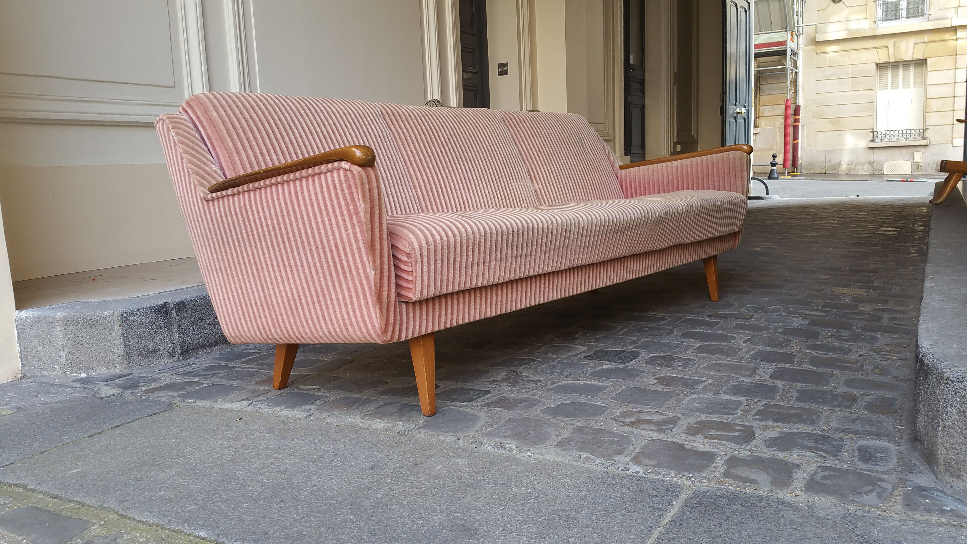 Pink Daybed sofa years 50.60 old sofa