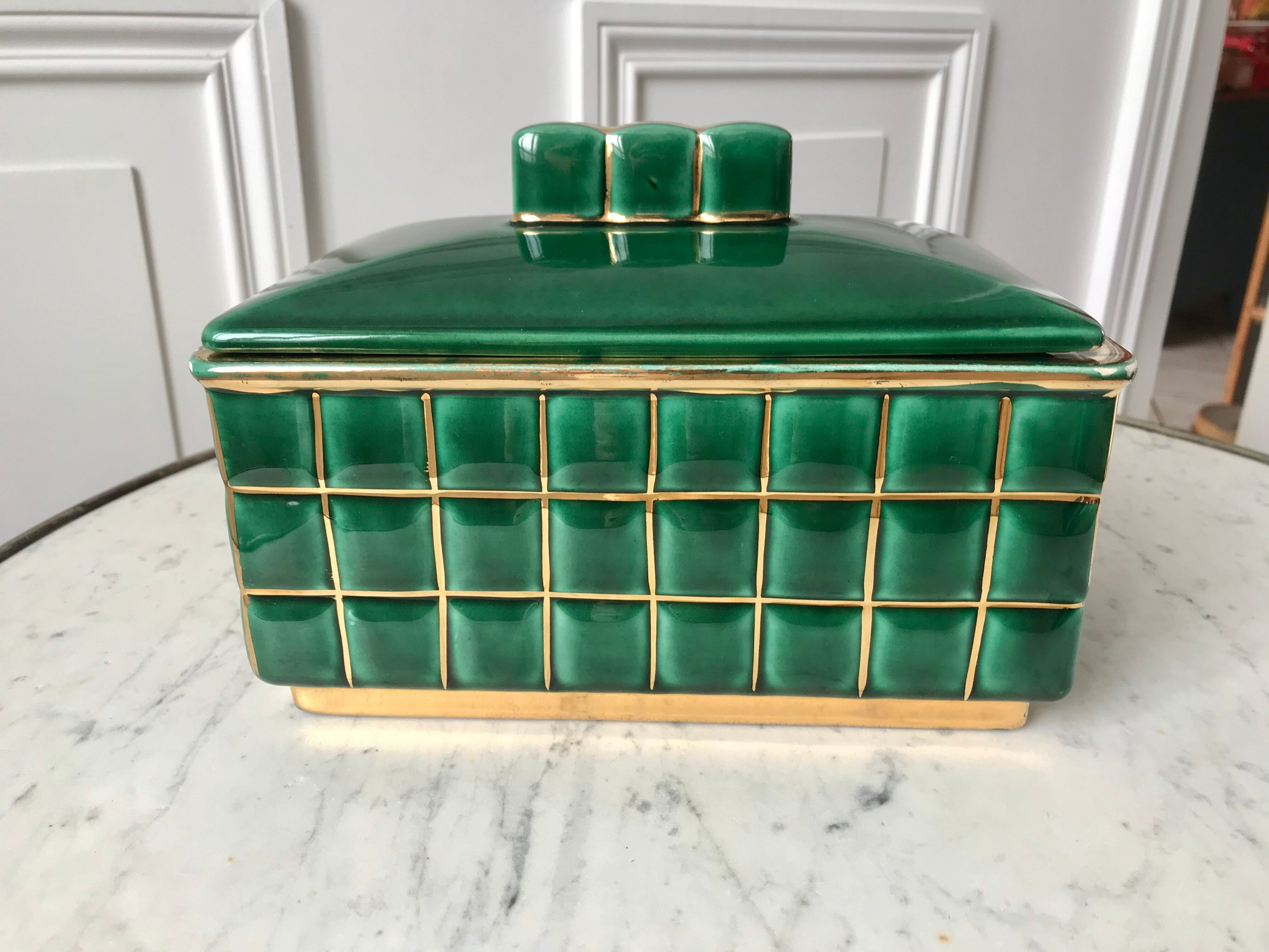 Green and golden box 50s