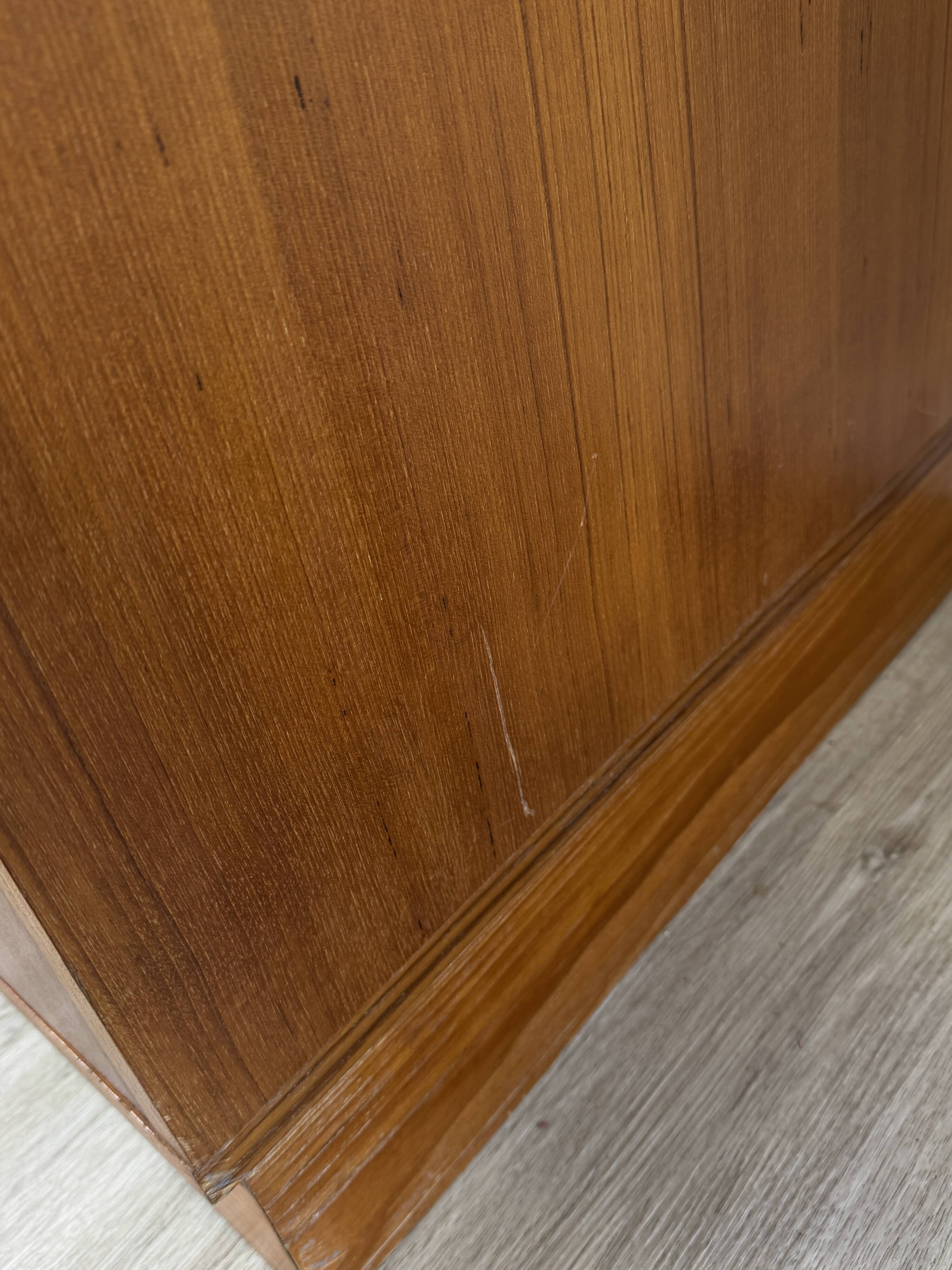 Buffet bas 2 portes teck — années 60/70