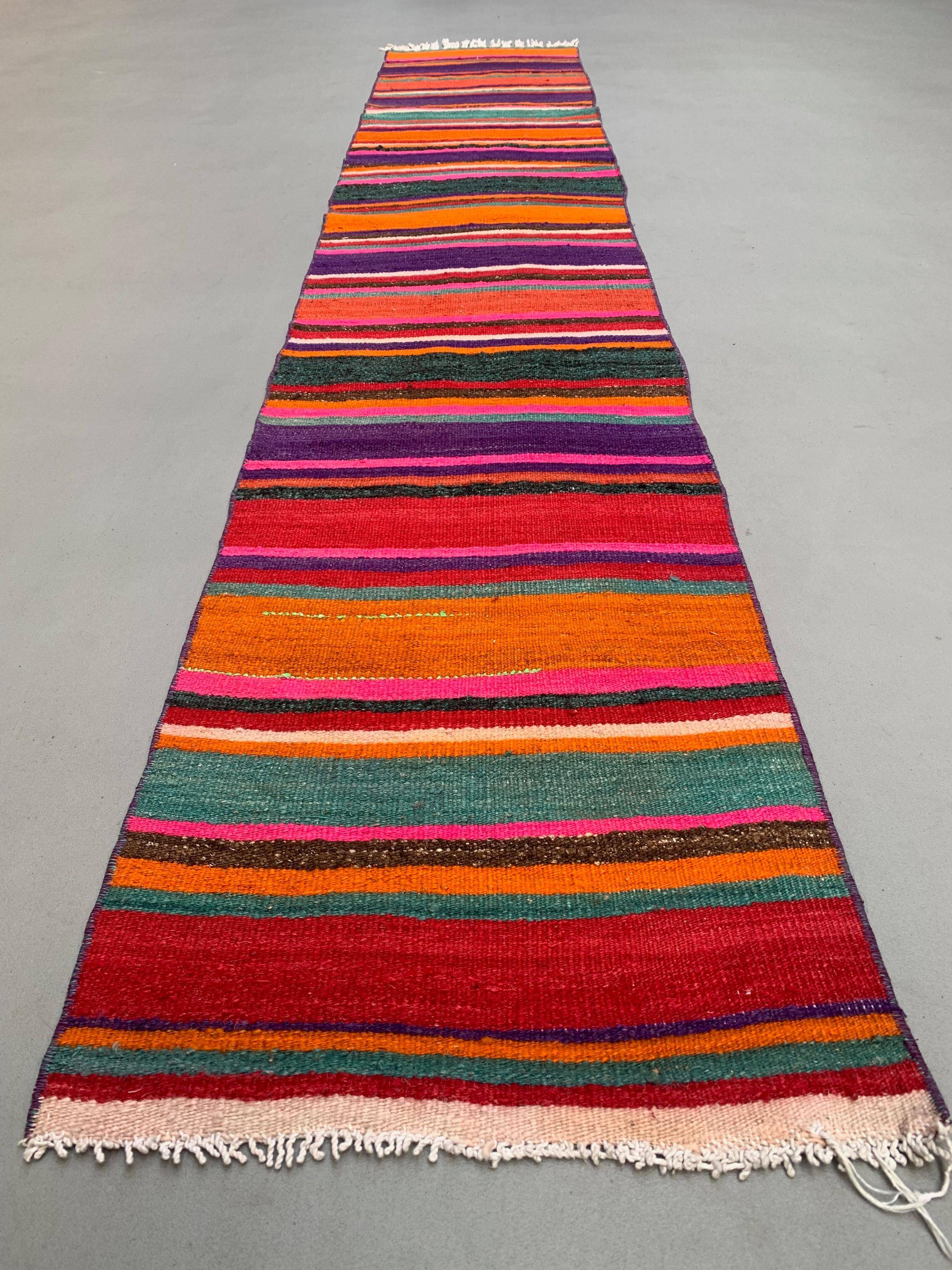 Old Turkish narrow Kilim Runner 283x51 cm shabby chic, vintage kelim