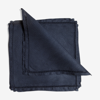6 black napkins, made of linen damask