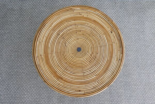 Table basse en rotin, tripode, avec double plateau, années 60