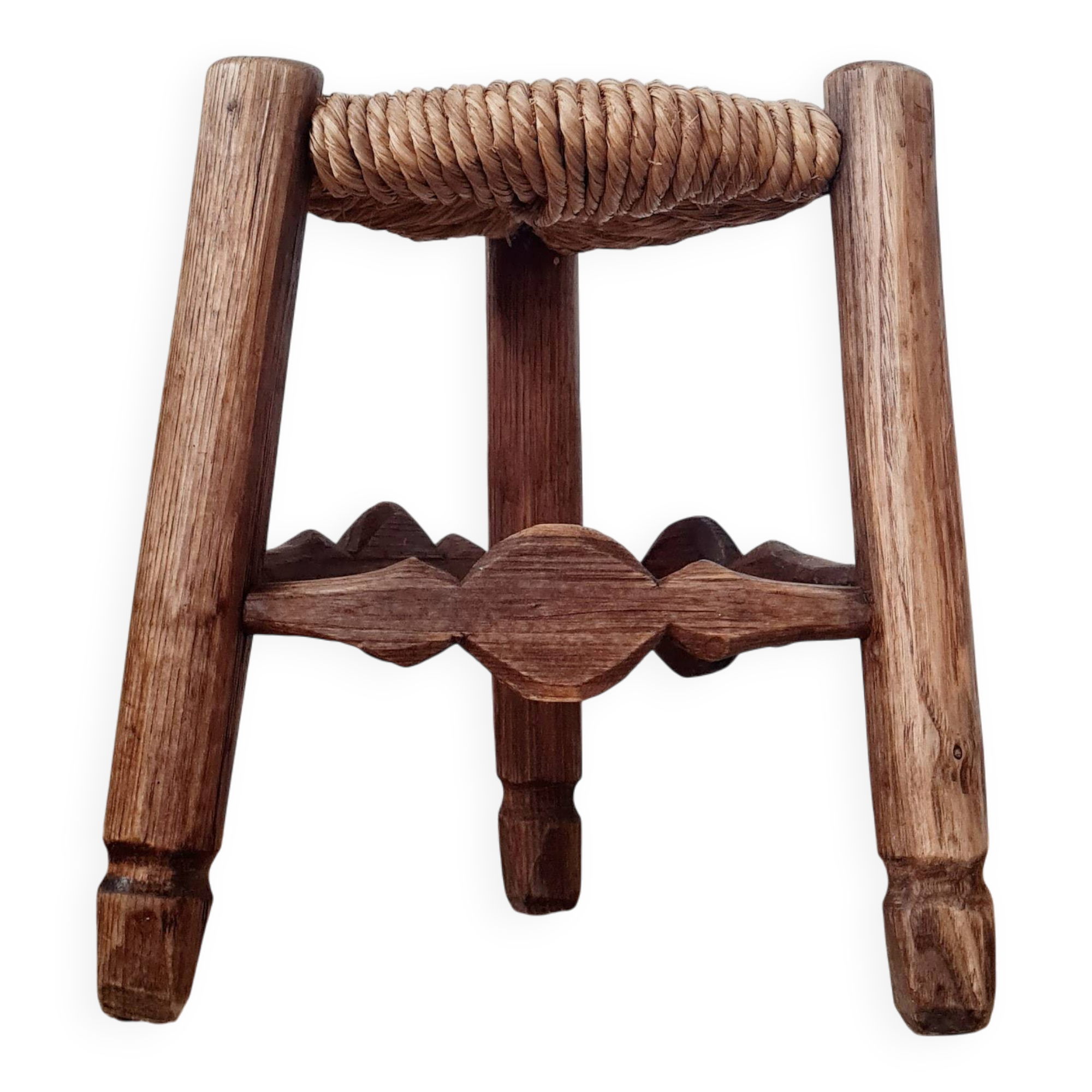 Small stool in wood and straw