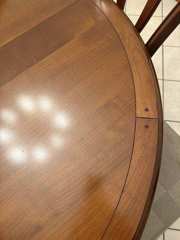Table et chaises en merisier style Louis Philipe
