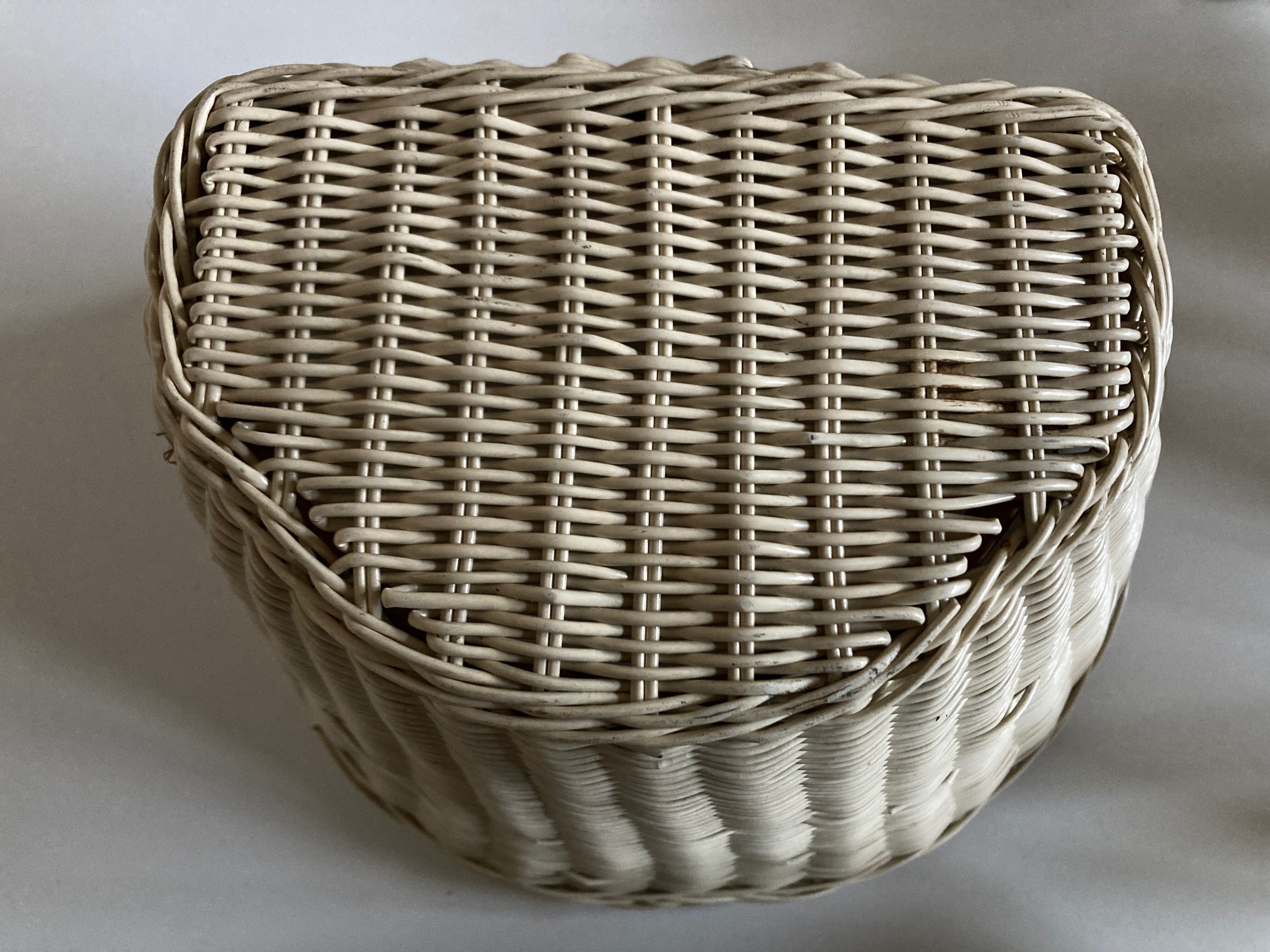 Bicycle basket 1960 USA