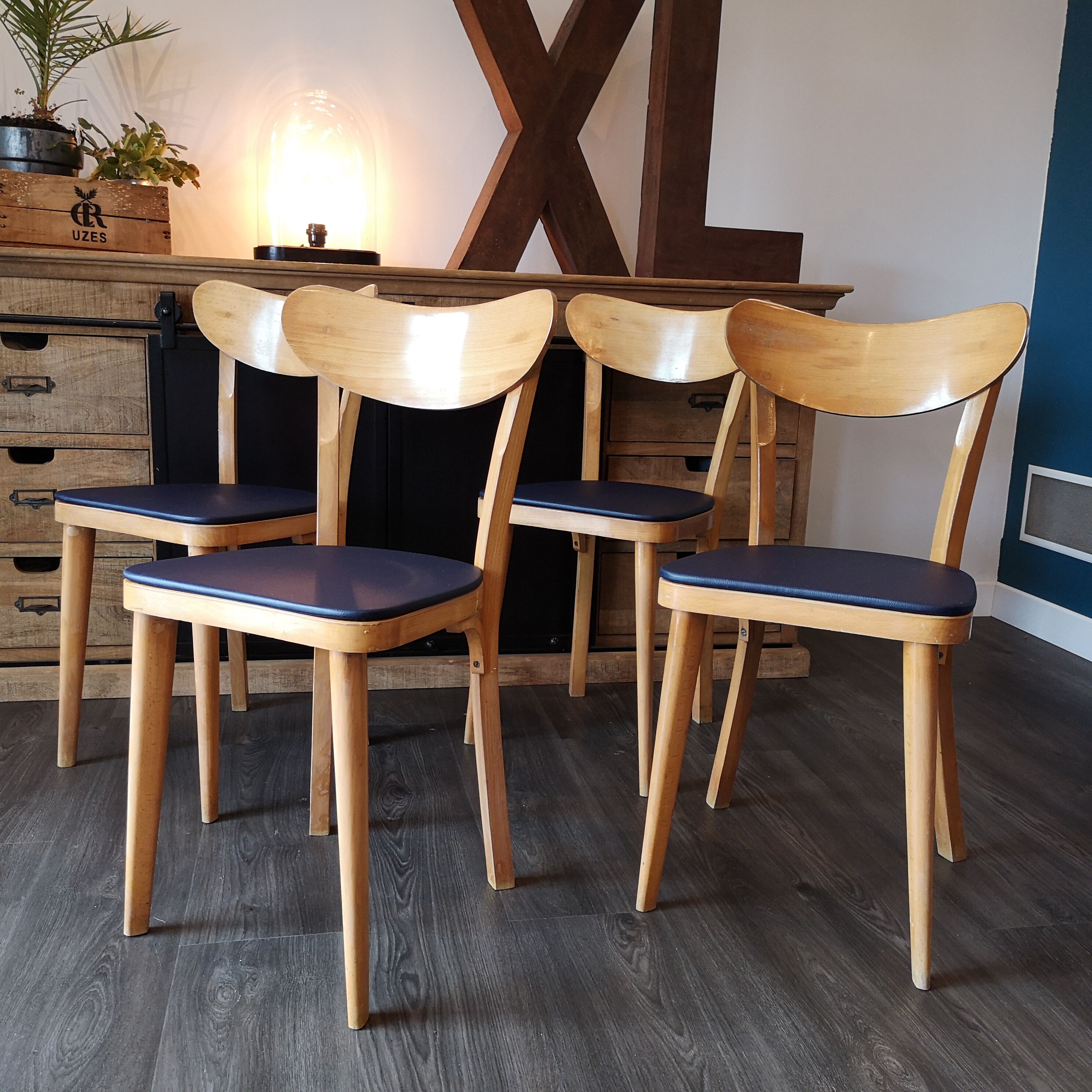 4 bistro Mahieu chairs