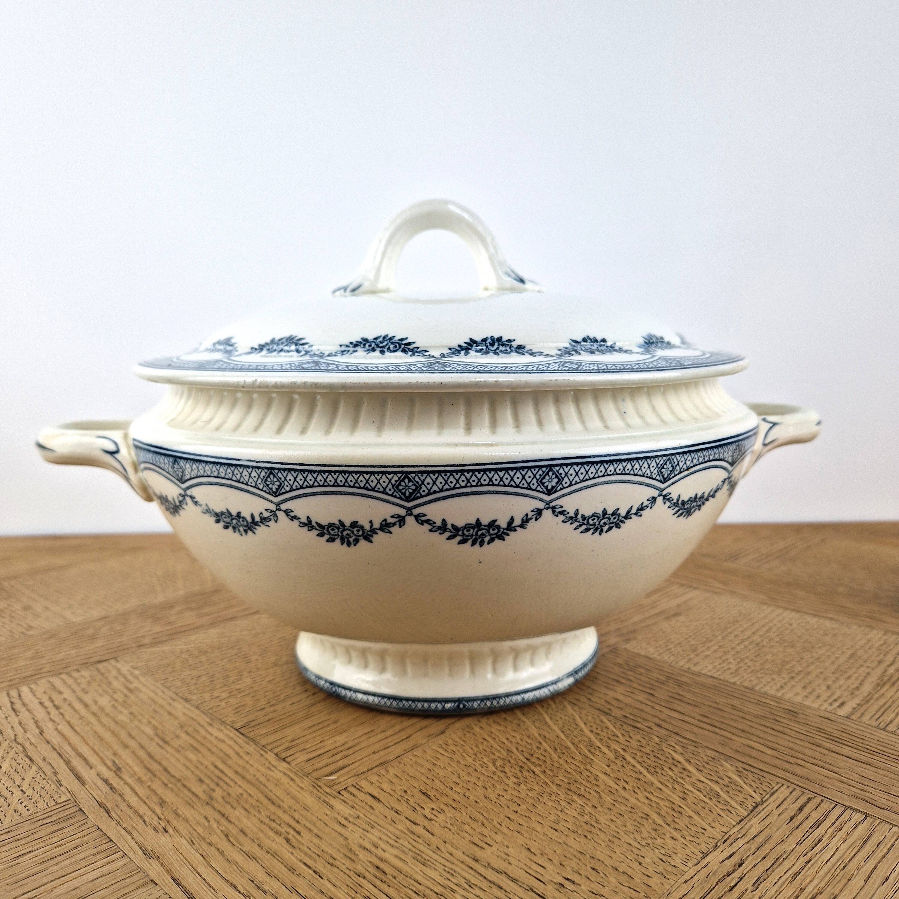 EC Salins Trianon model soup tureen in earthenware