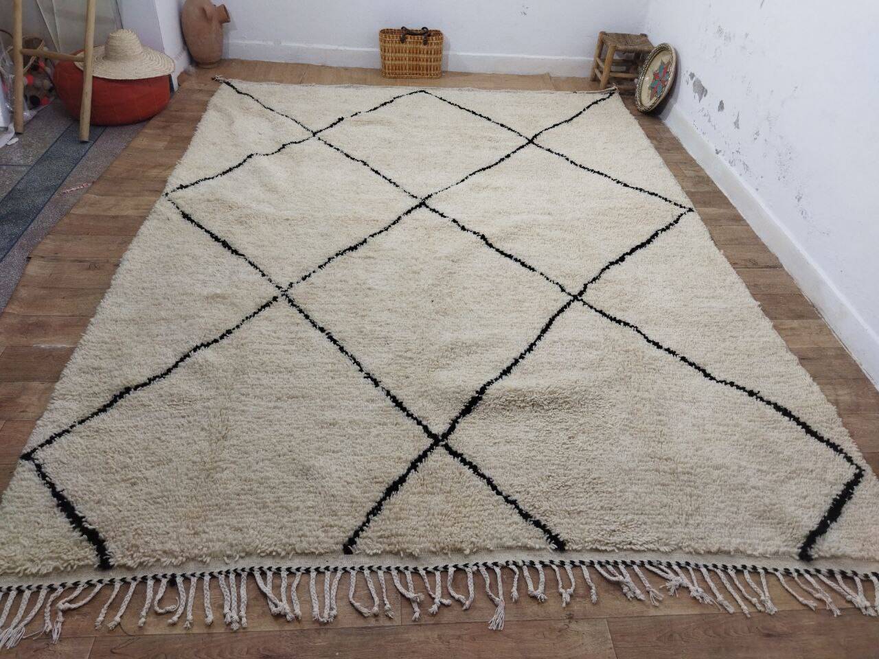 Azilal Berber rug in handmade wool 335 X 250 CM
