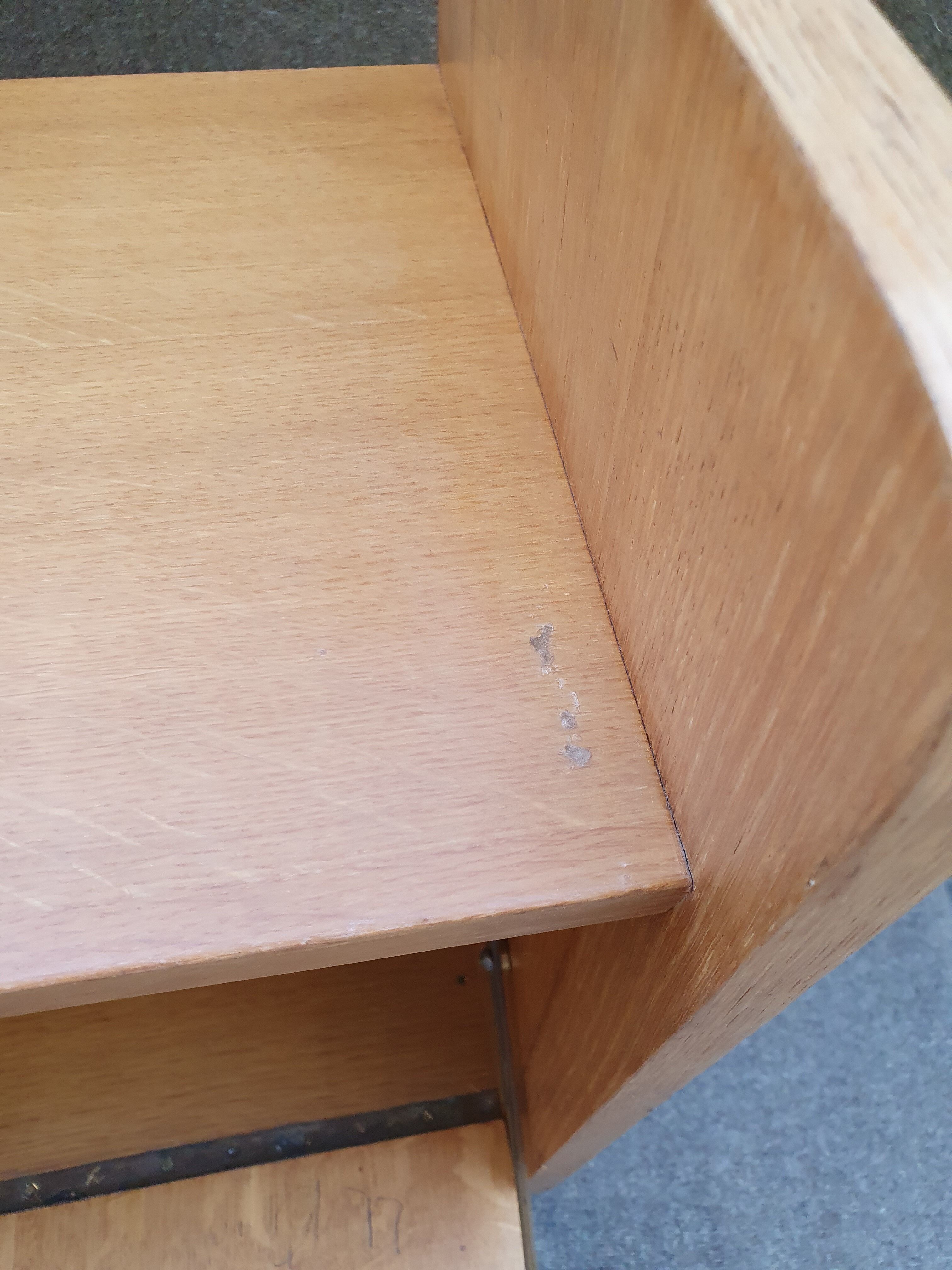 Wall shelf