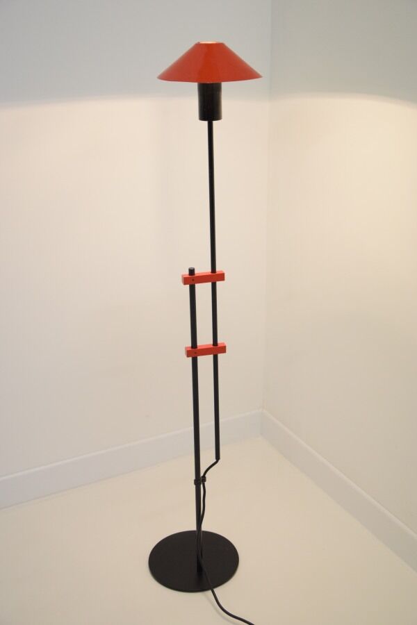Italian design lamp lacquered metal 80's