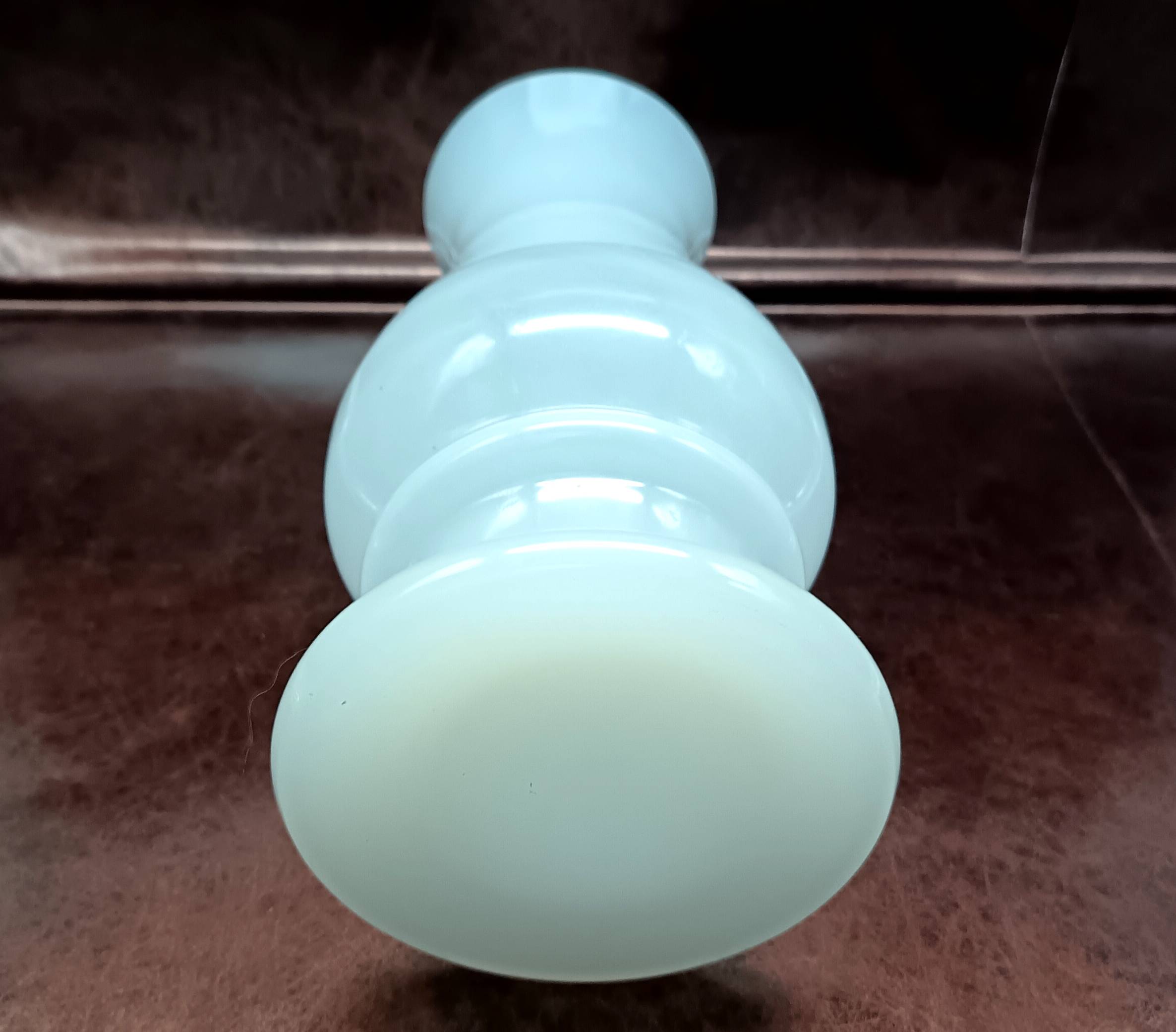 Vase en opaline blanche, années 80/90