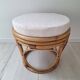 Pouf en rotin et tissu bouclette