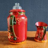 Ancienne cafetière et pot à lait en tôle émaillée