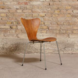 Chair series 7, No.3107 by Arne Jacobsen for Fritz Hansen, teak butterfly, Denmark, circa 1955