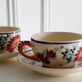 Lot de 2 tasses + soucoupes HB Quimper décor floral F436 – Peintes main