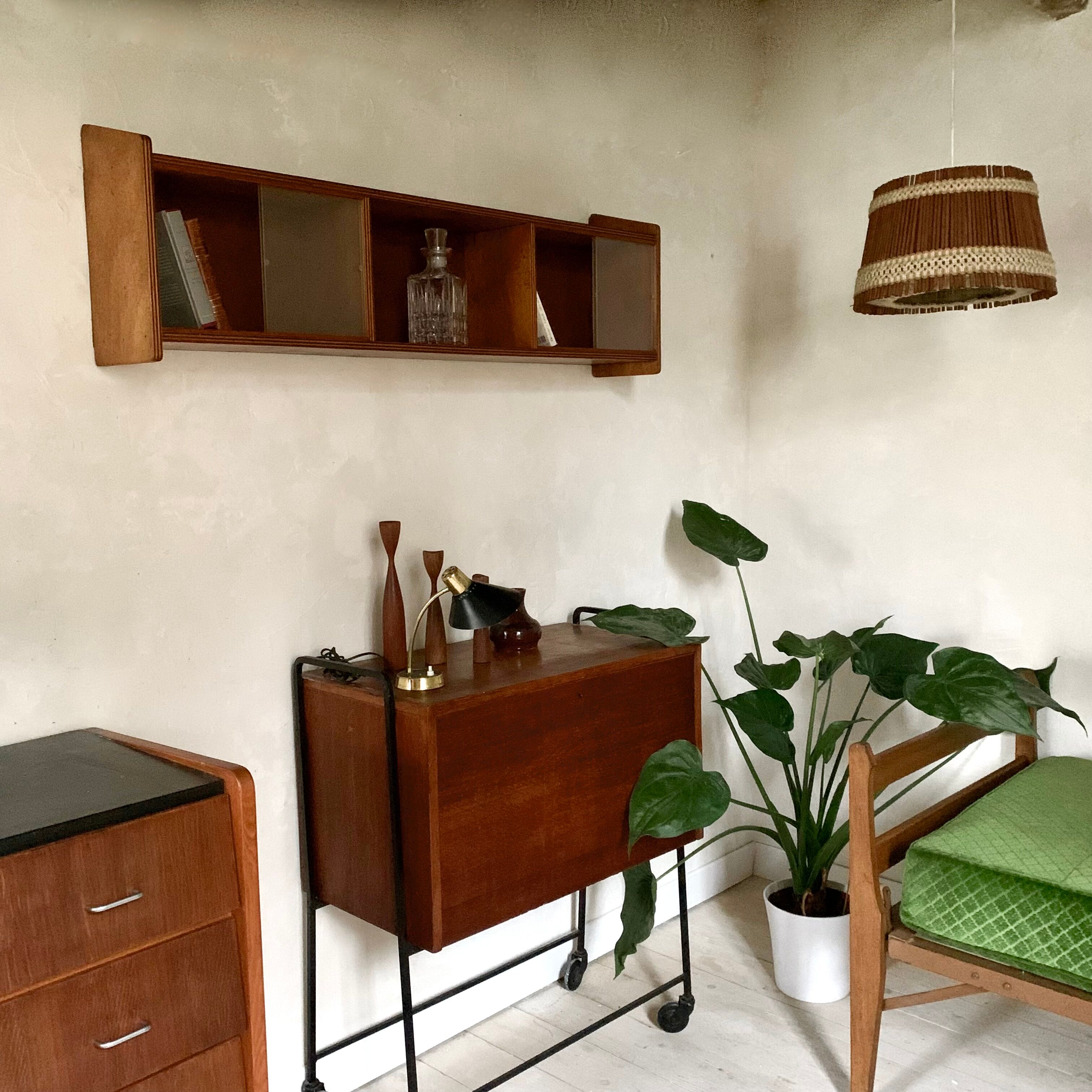 Bookcase vintage pyramidal wall shelf