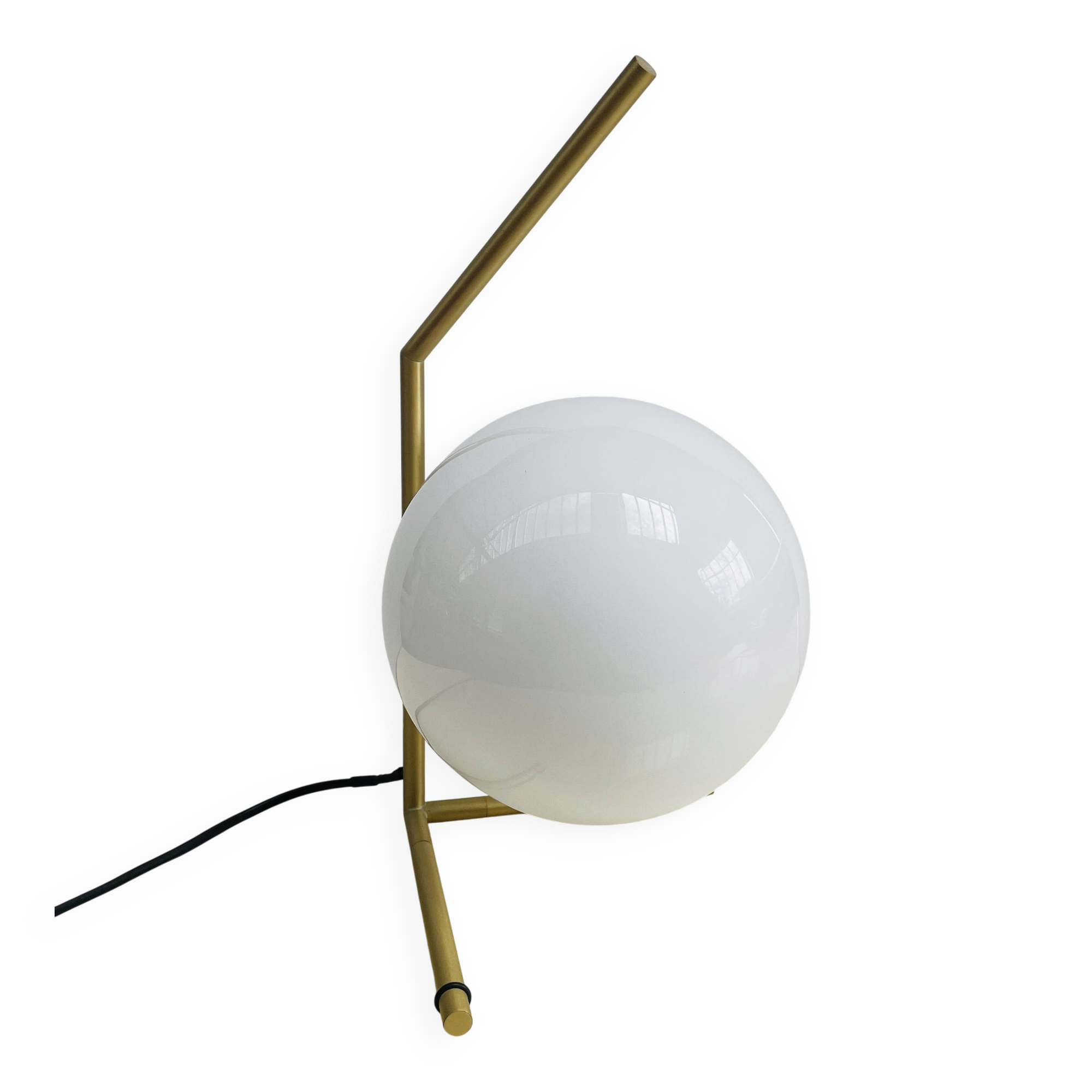 Lampe IC Lights T1 High éditée par Flos, design Michael Anastassiades